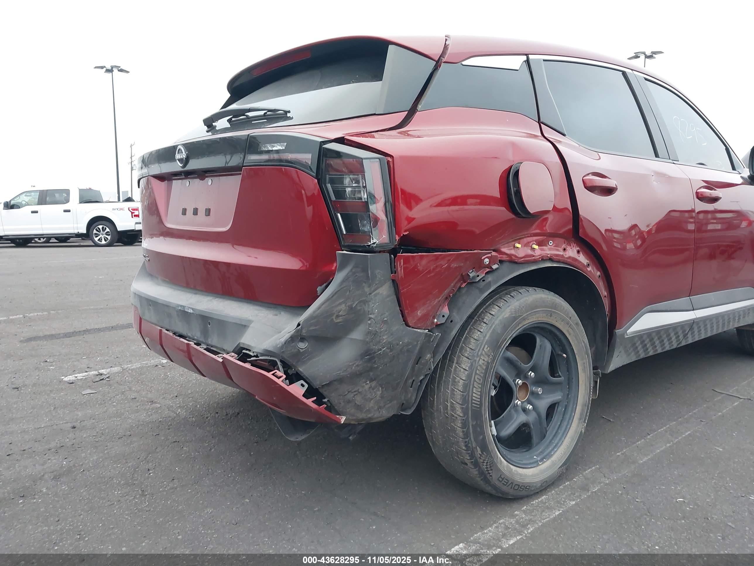 NISSAN KICKS image 6