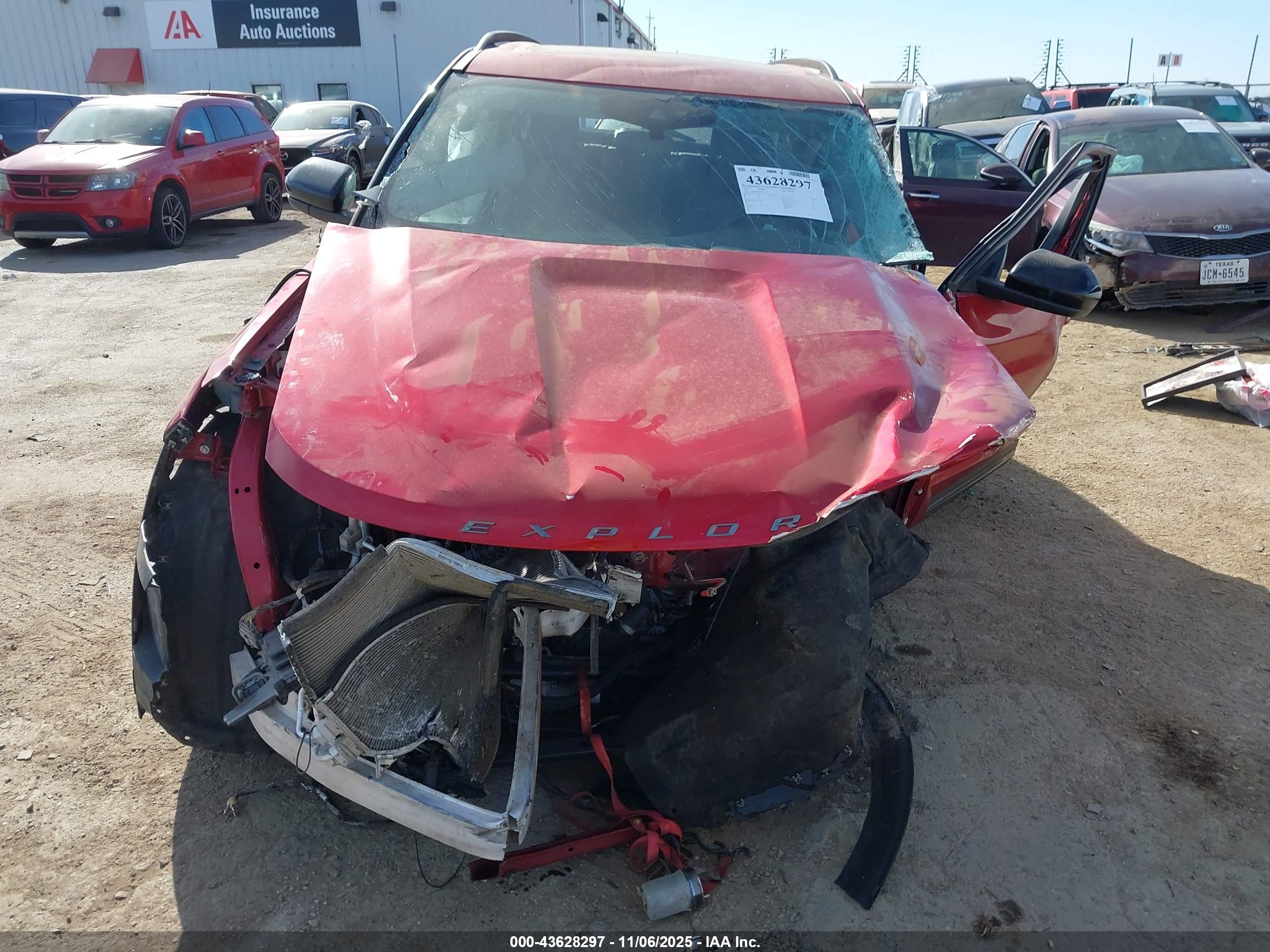 FORD EXPLORER image 6