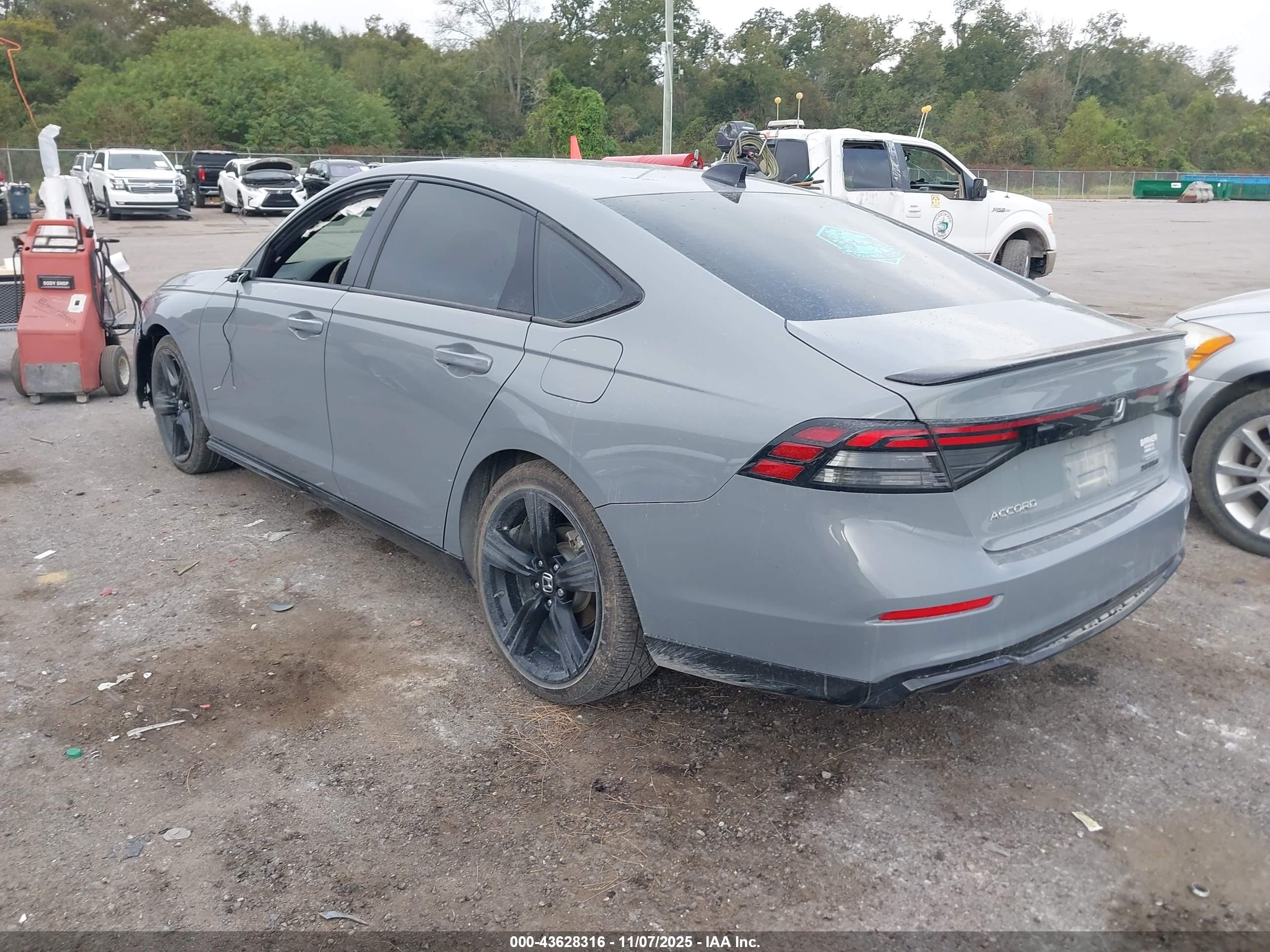 HONDA ACCORD image 3