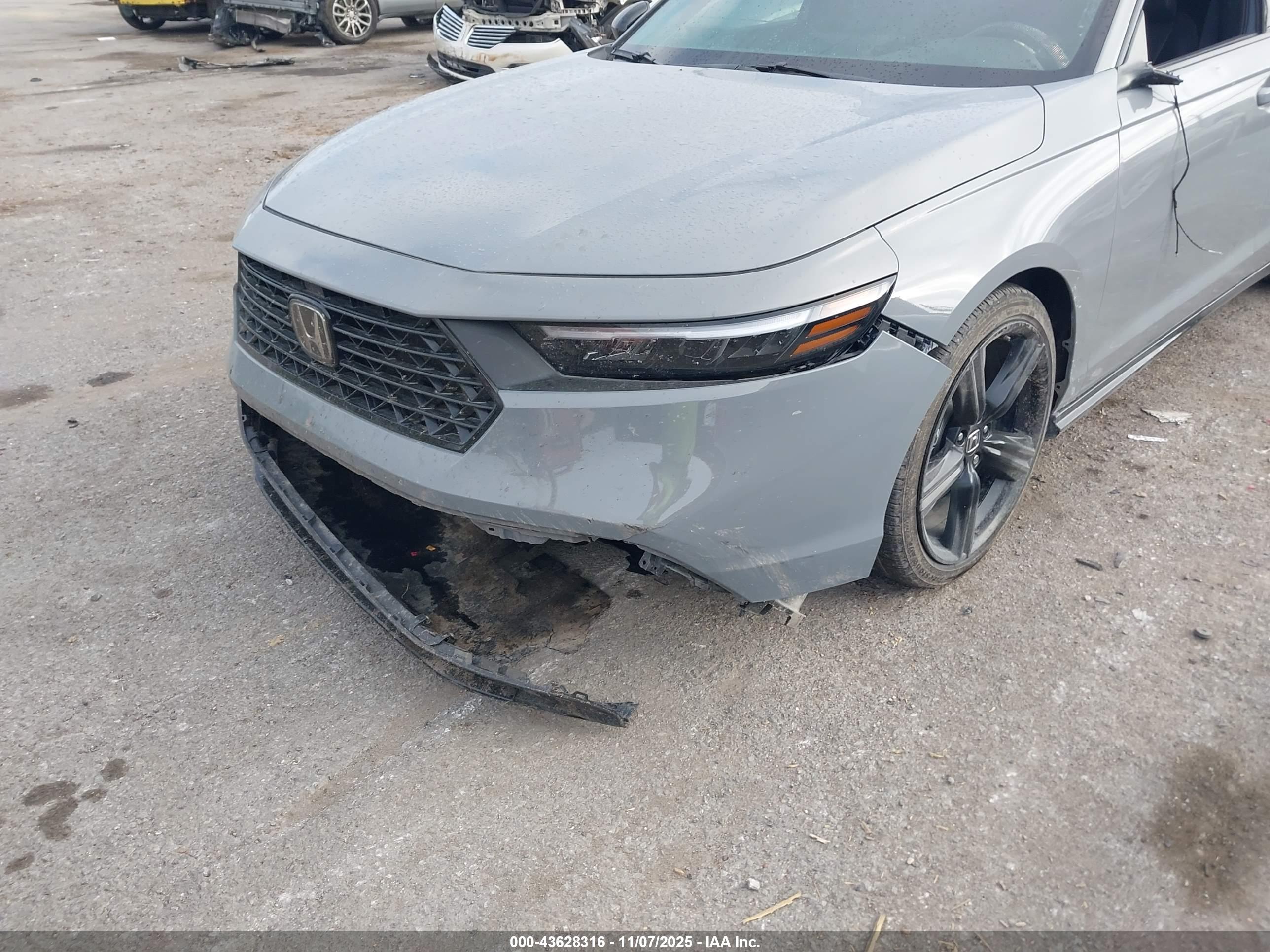 HONDA ACCORD image 6
