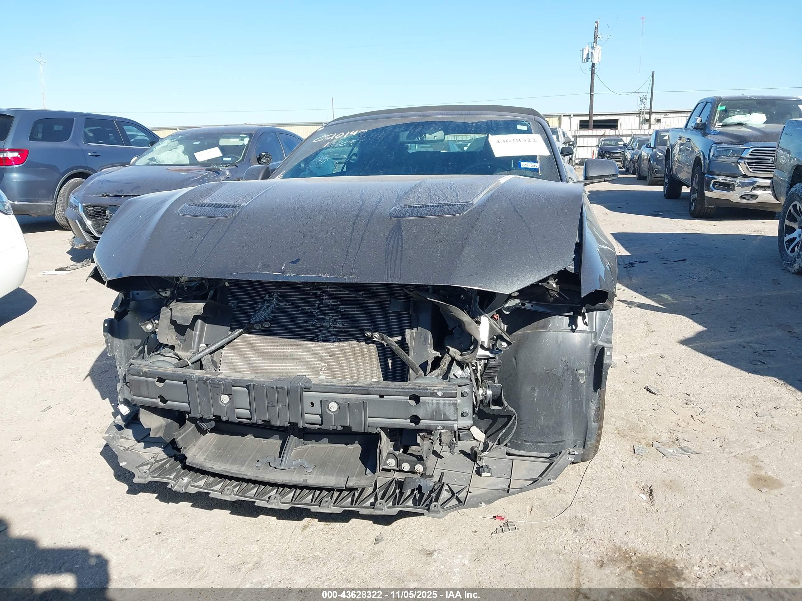 FORD MUSTANG image 6