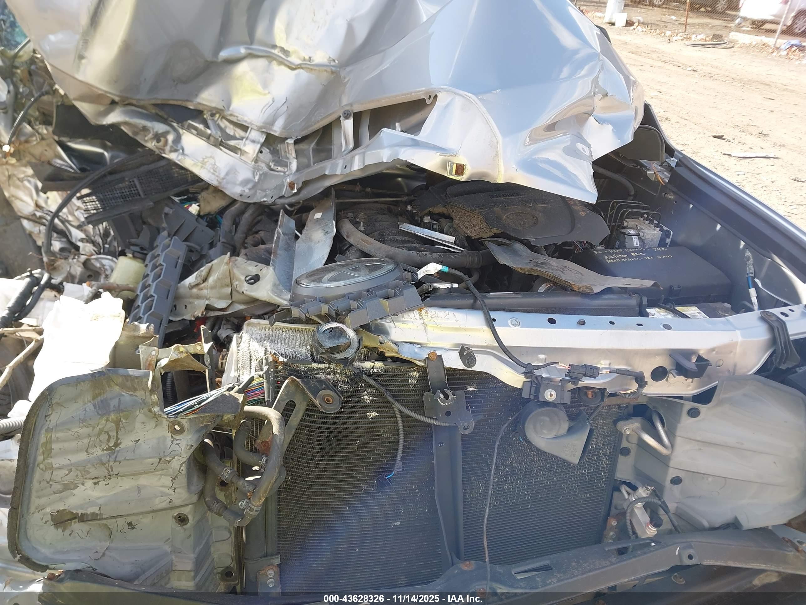 TOYOTA TUNDRA image 10