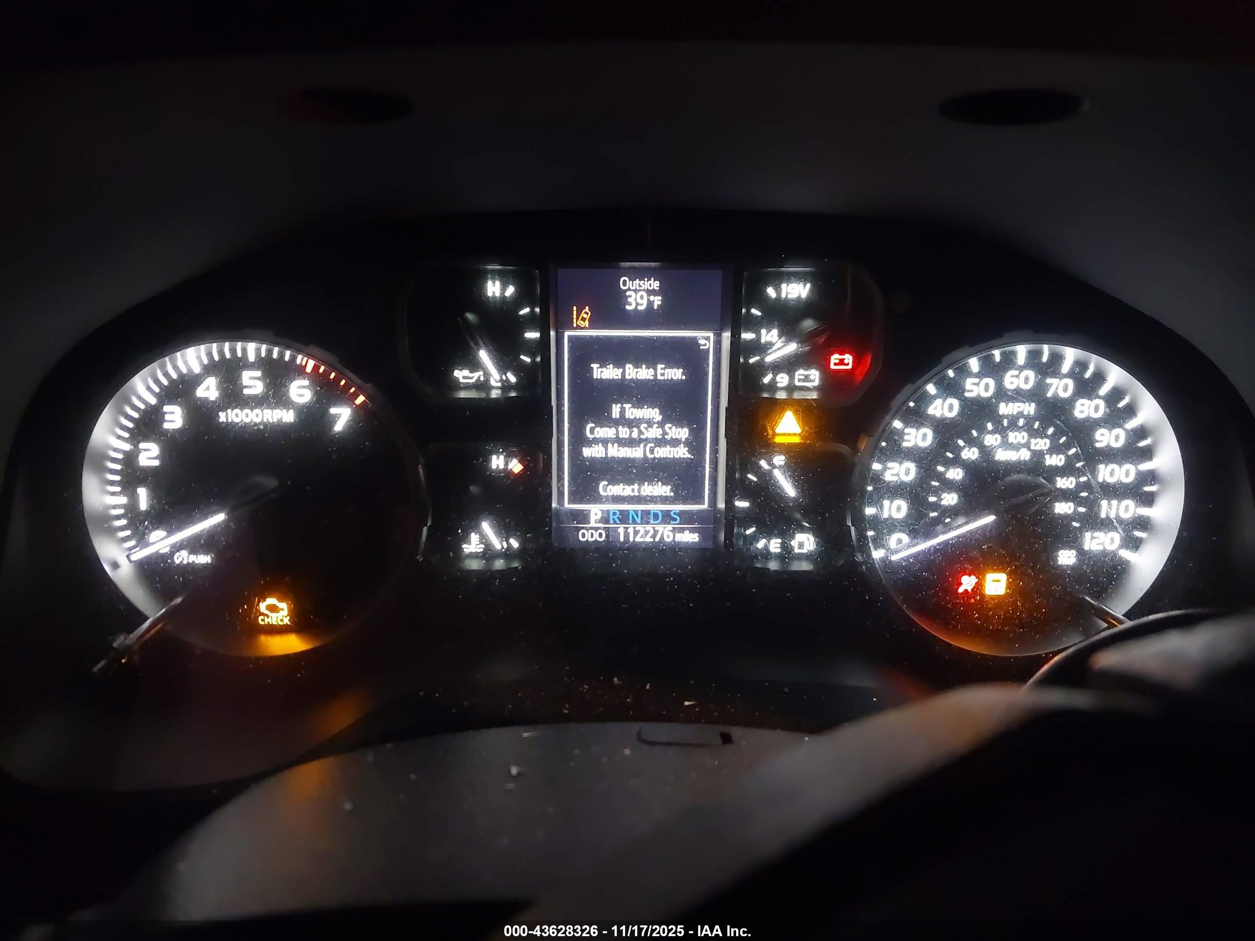 TOYOTA TUNDRA image 7