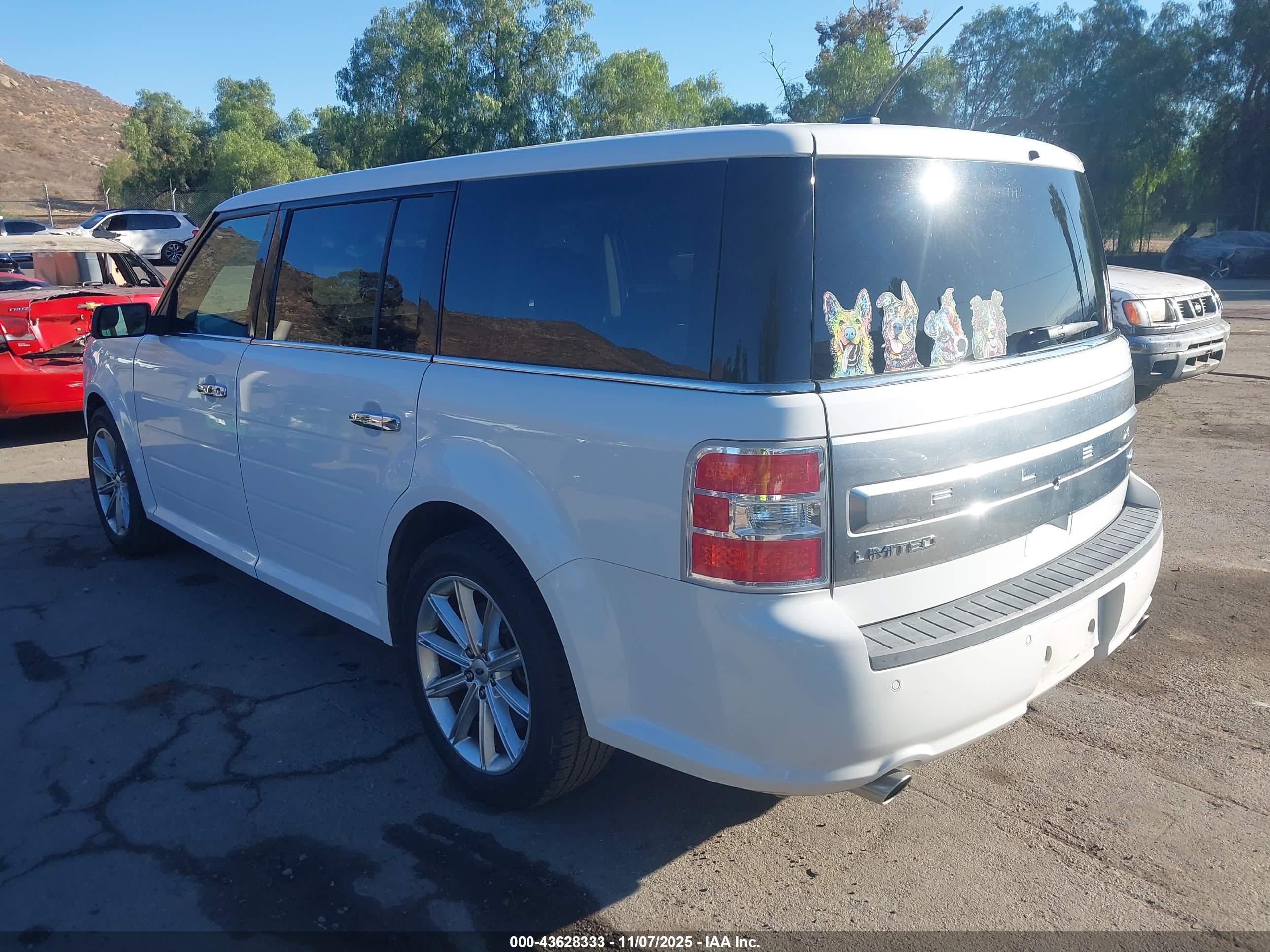 FORD FLEX image 3