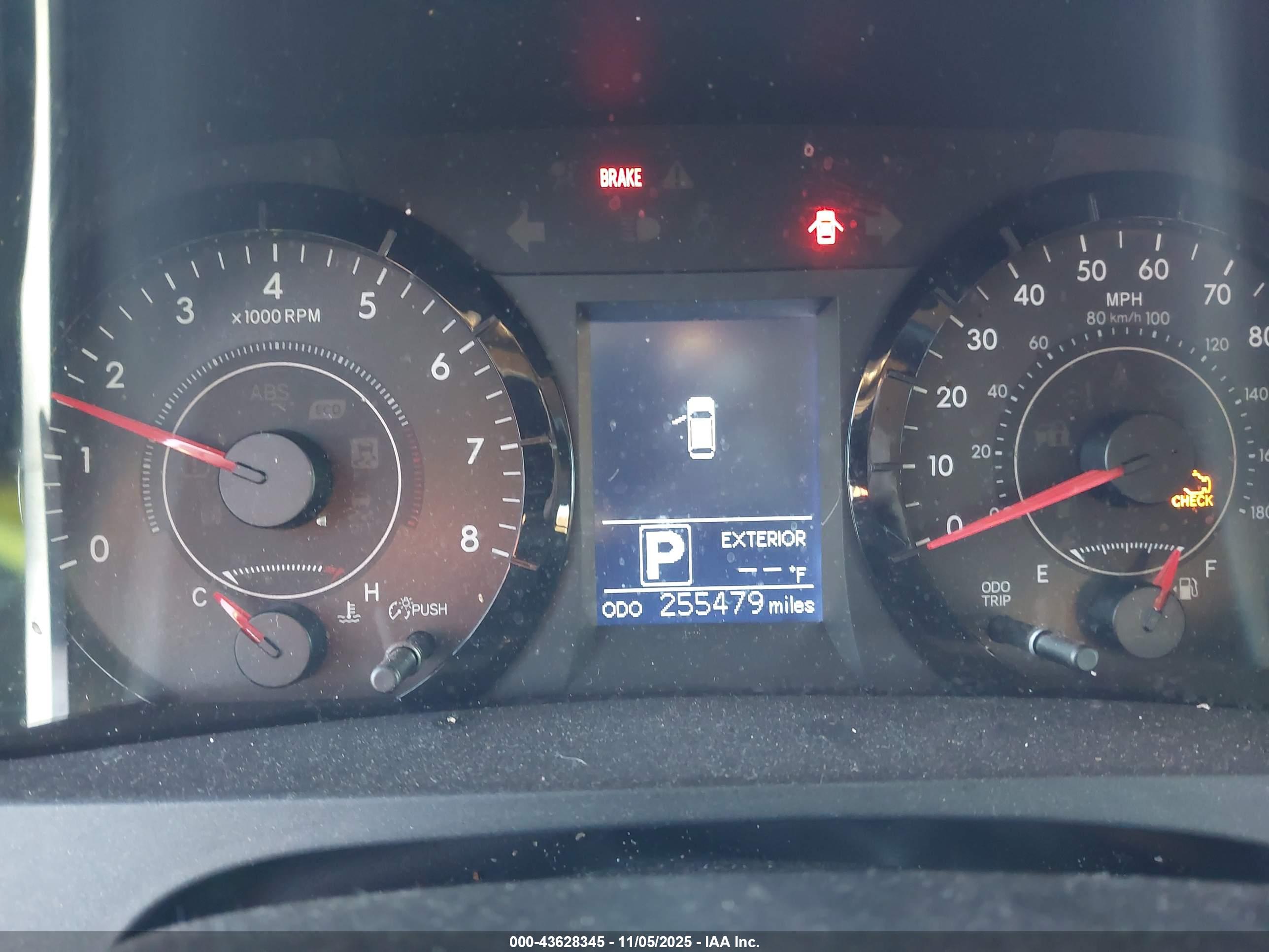 TOYOTA SIENNA image 7