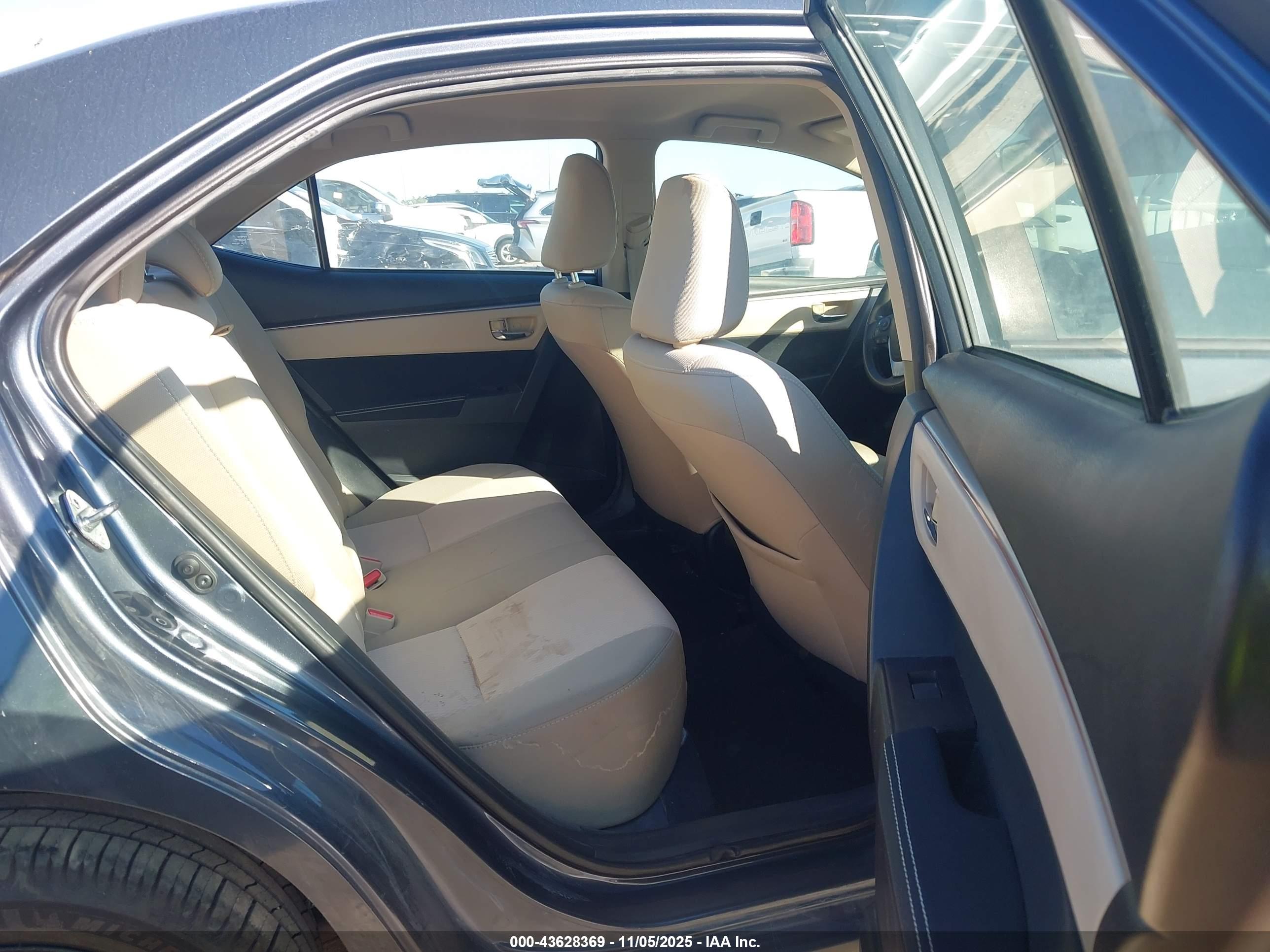 TOYOTA COROLLA image 8