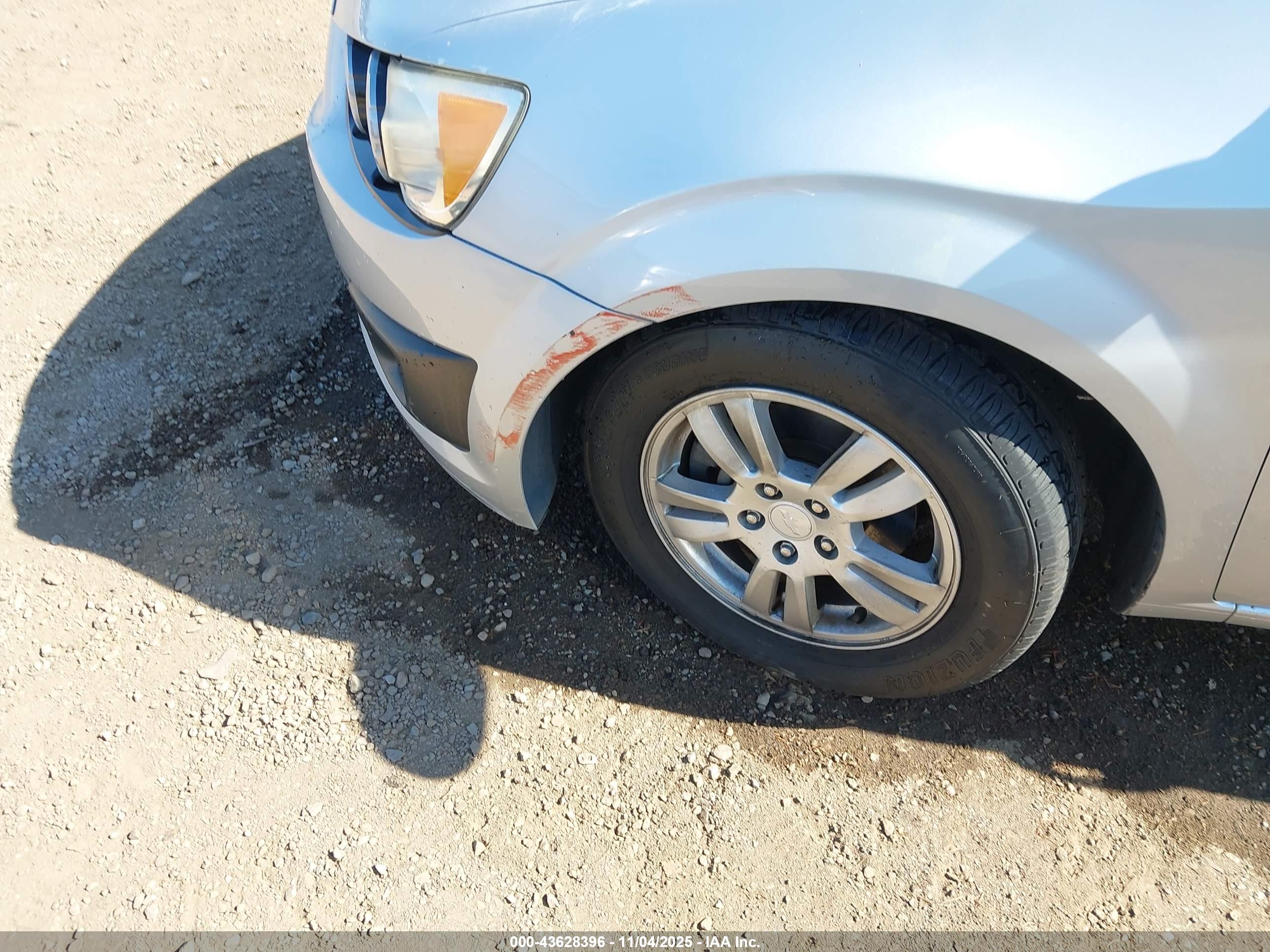 CHEVROLET SONIC image 6