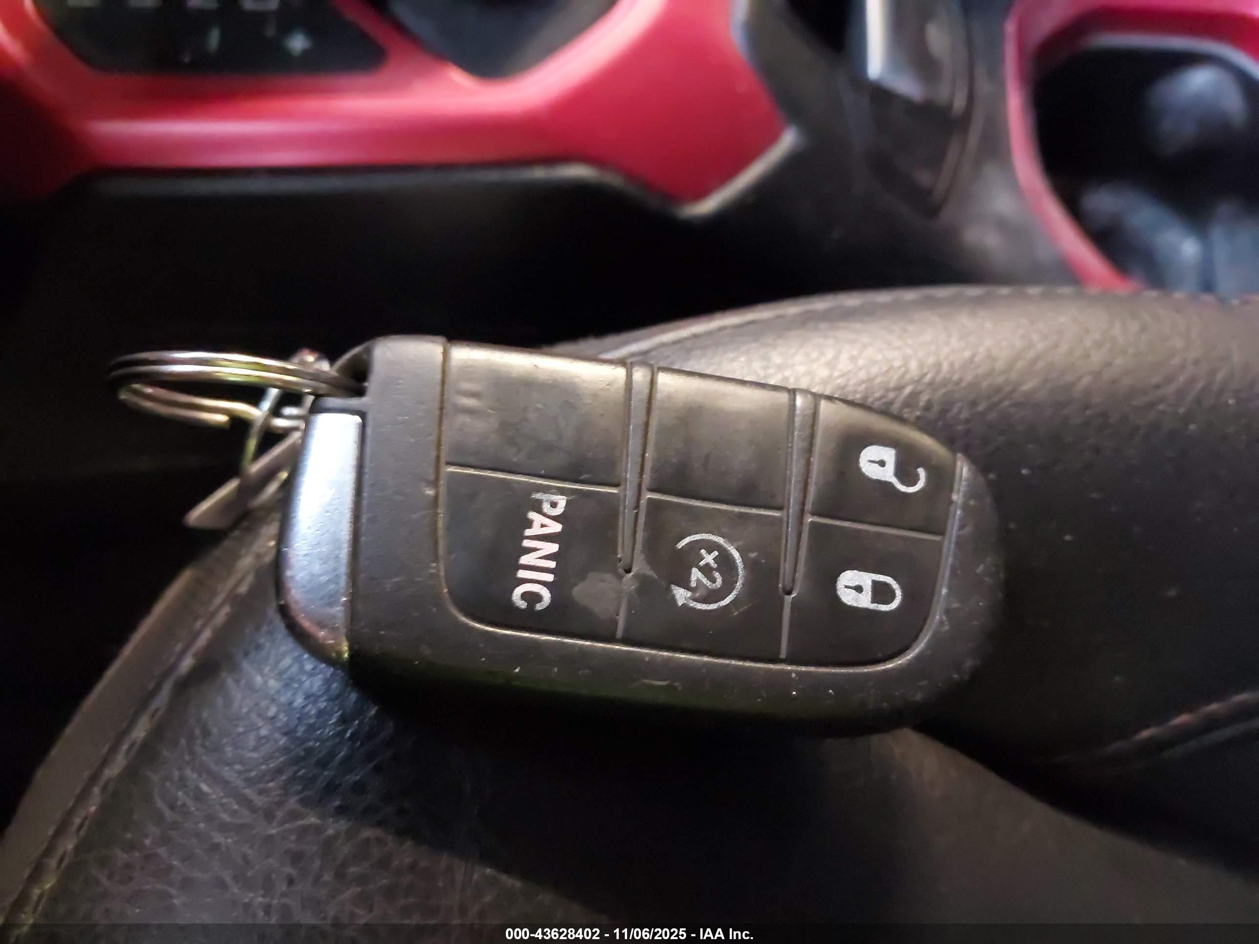 JEEP RENEGADE image 11