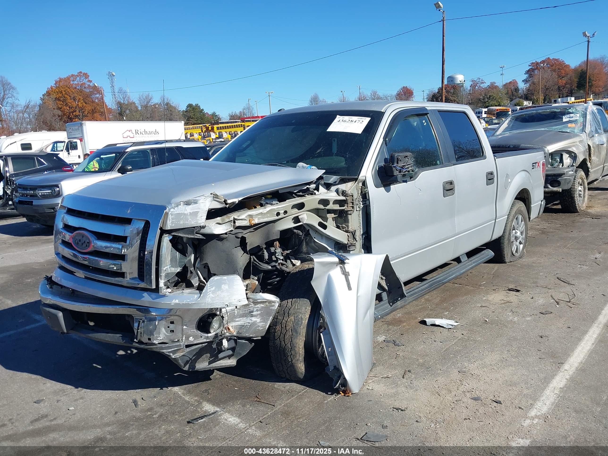 FORD F-150 image 2
