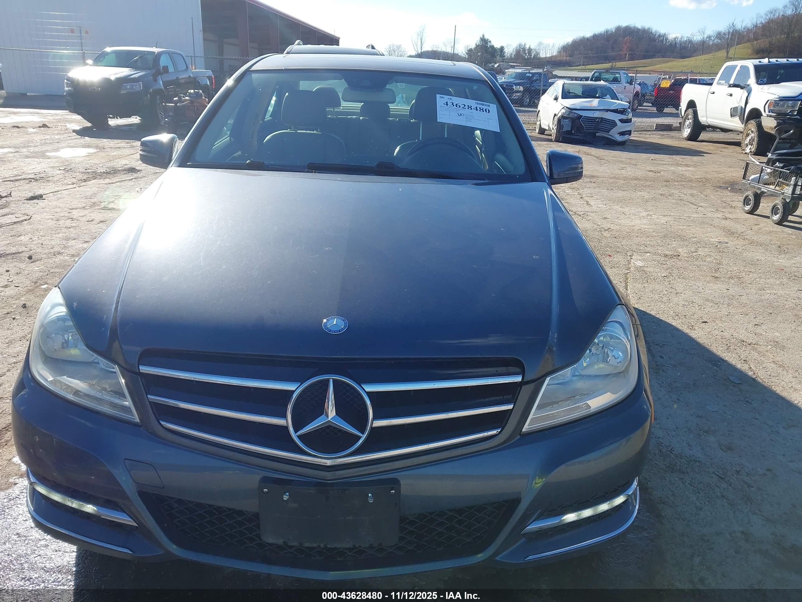 MERCEDES-BENZ C image 6