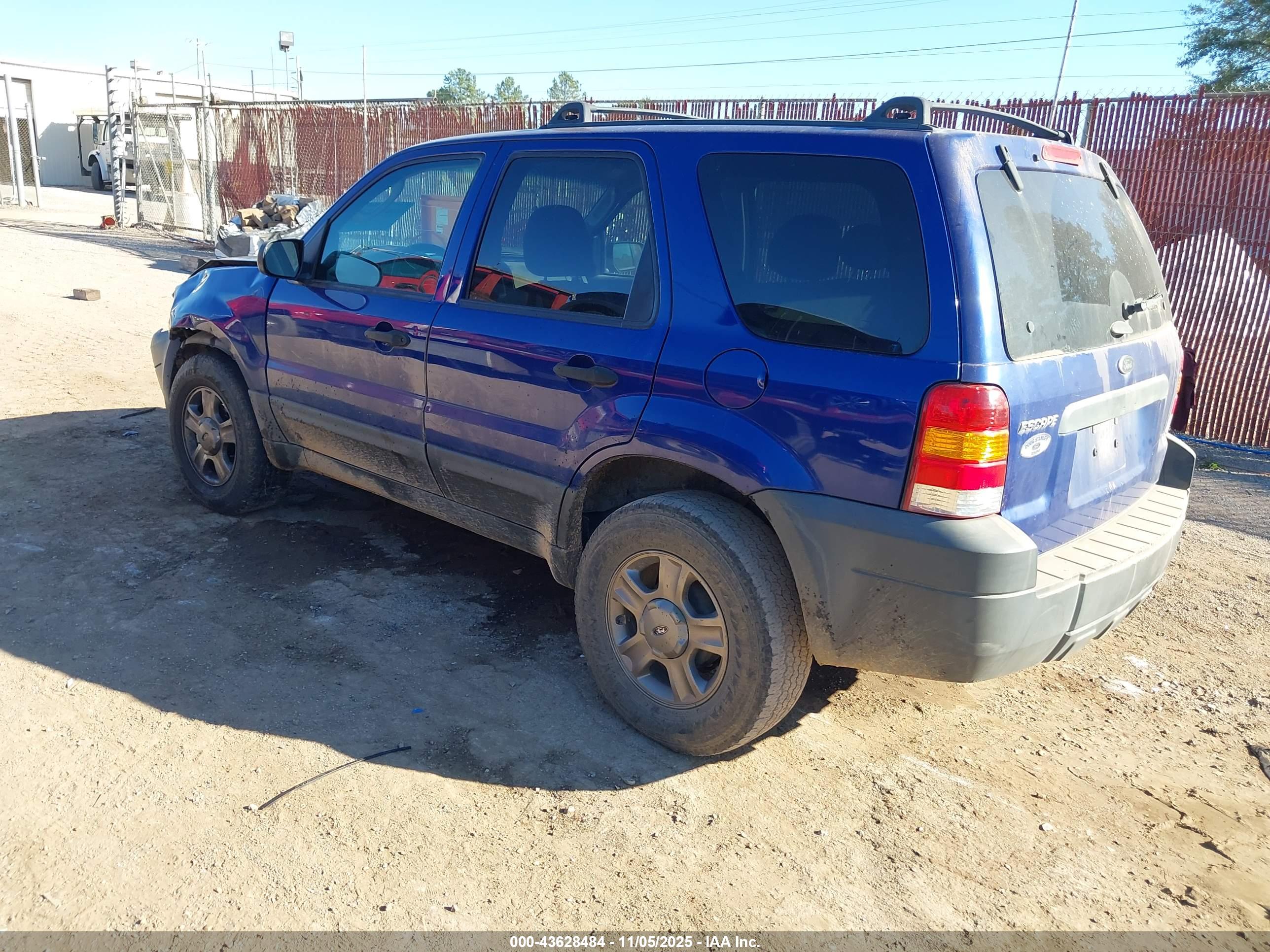 FORD ESCAPE image 3