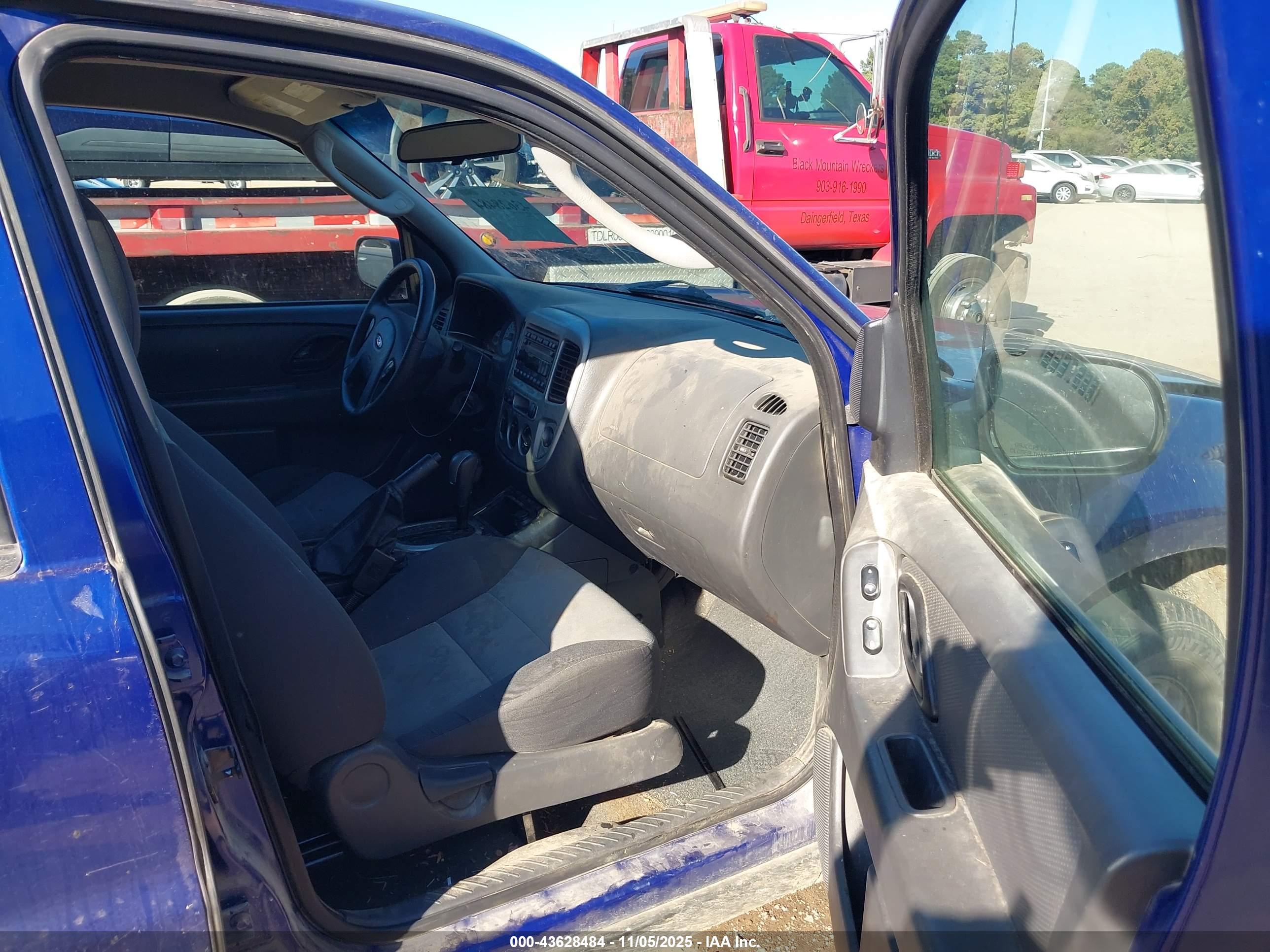 FORD ESCAPE image 5