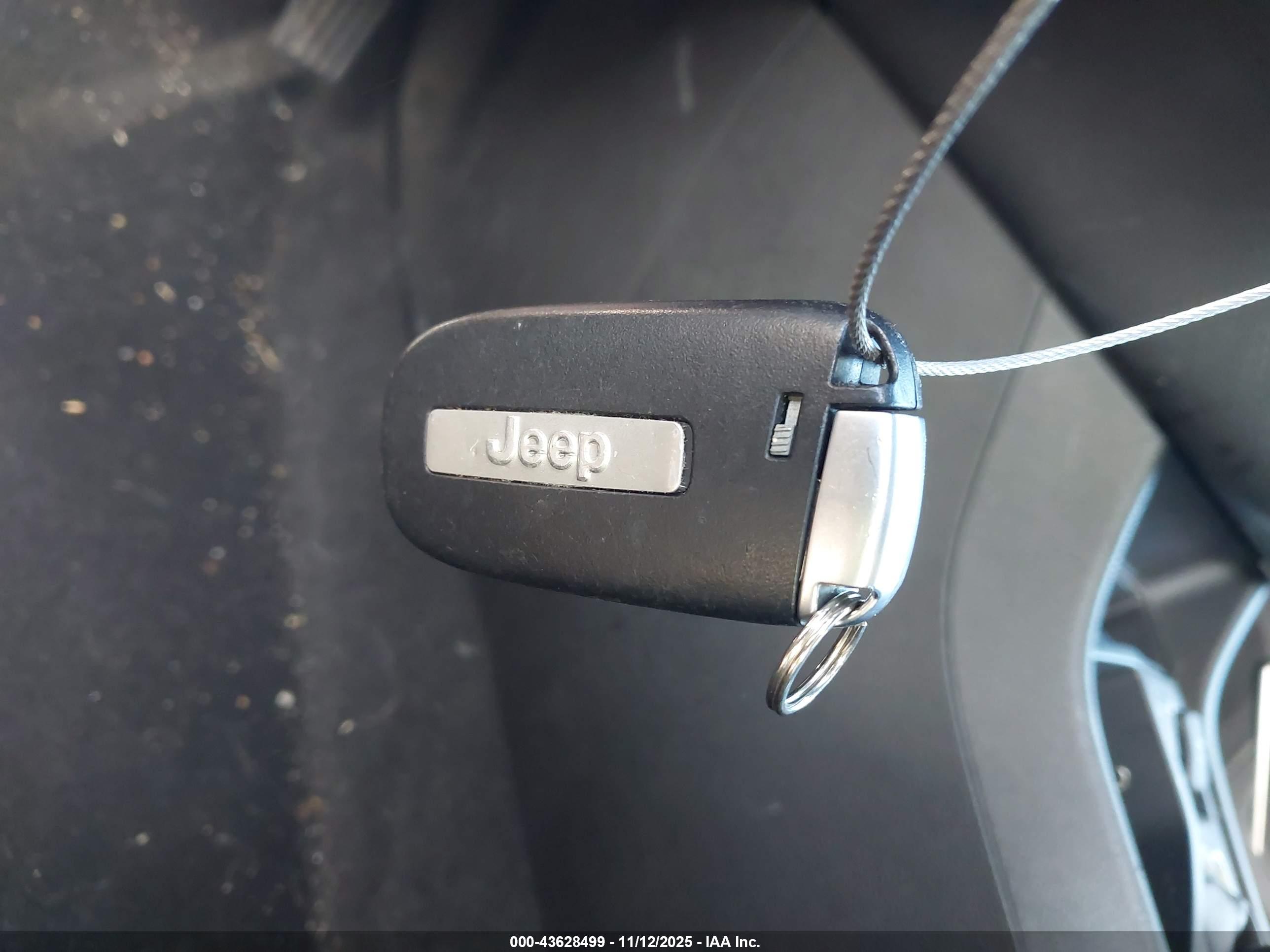 JEEP CHEROKEE image 11