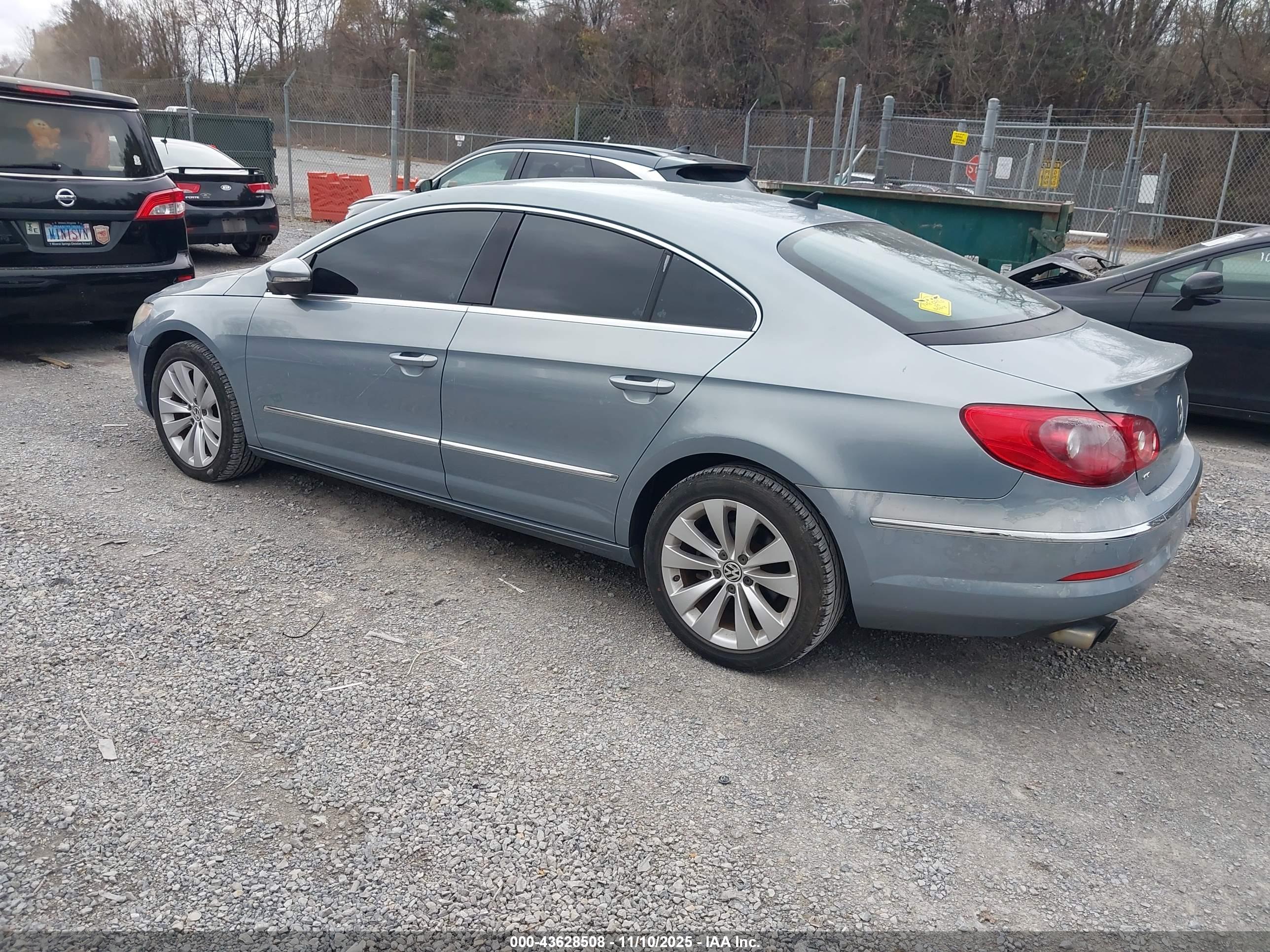 VOLKSWAGEN CC image 3
