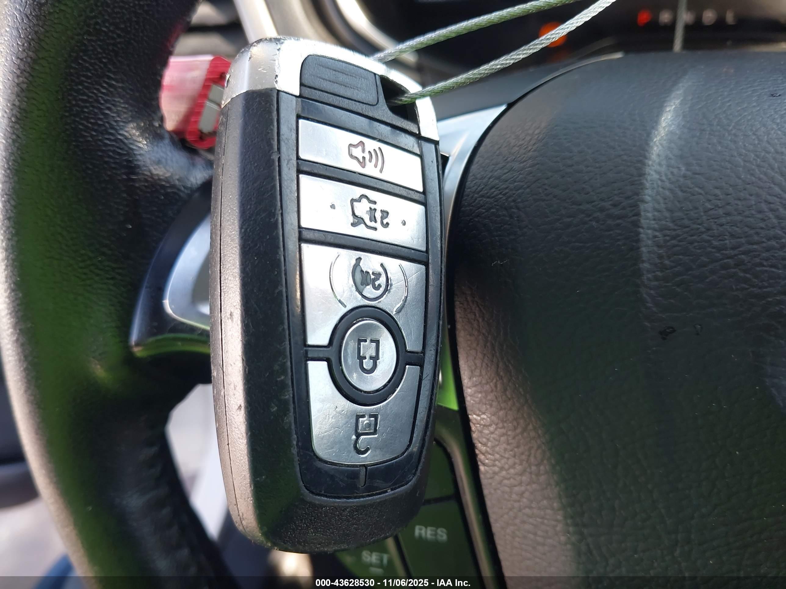 FORD FUSION image 11