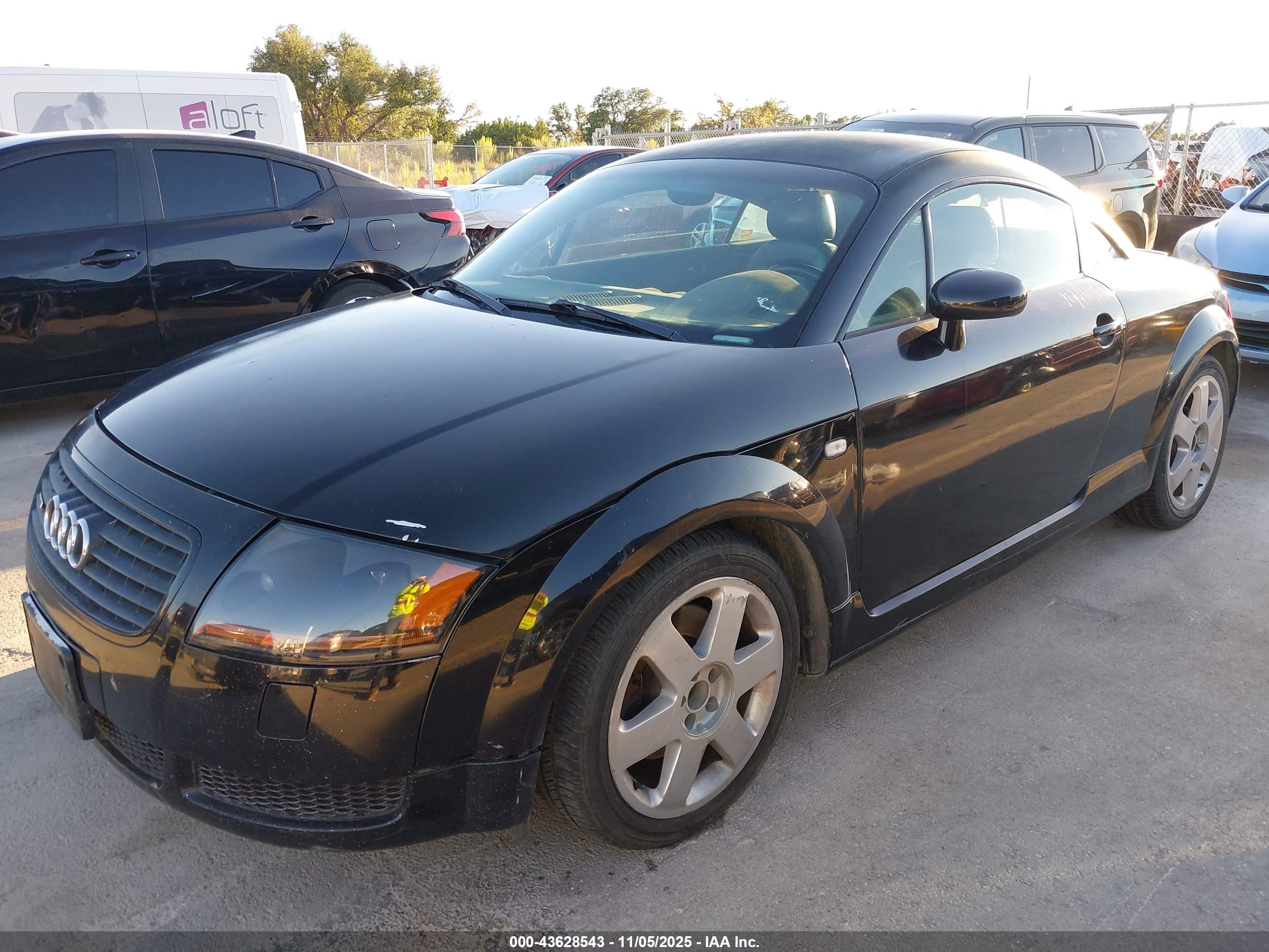 AUDI TT image 2