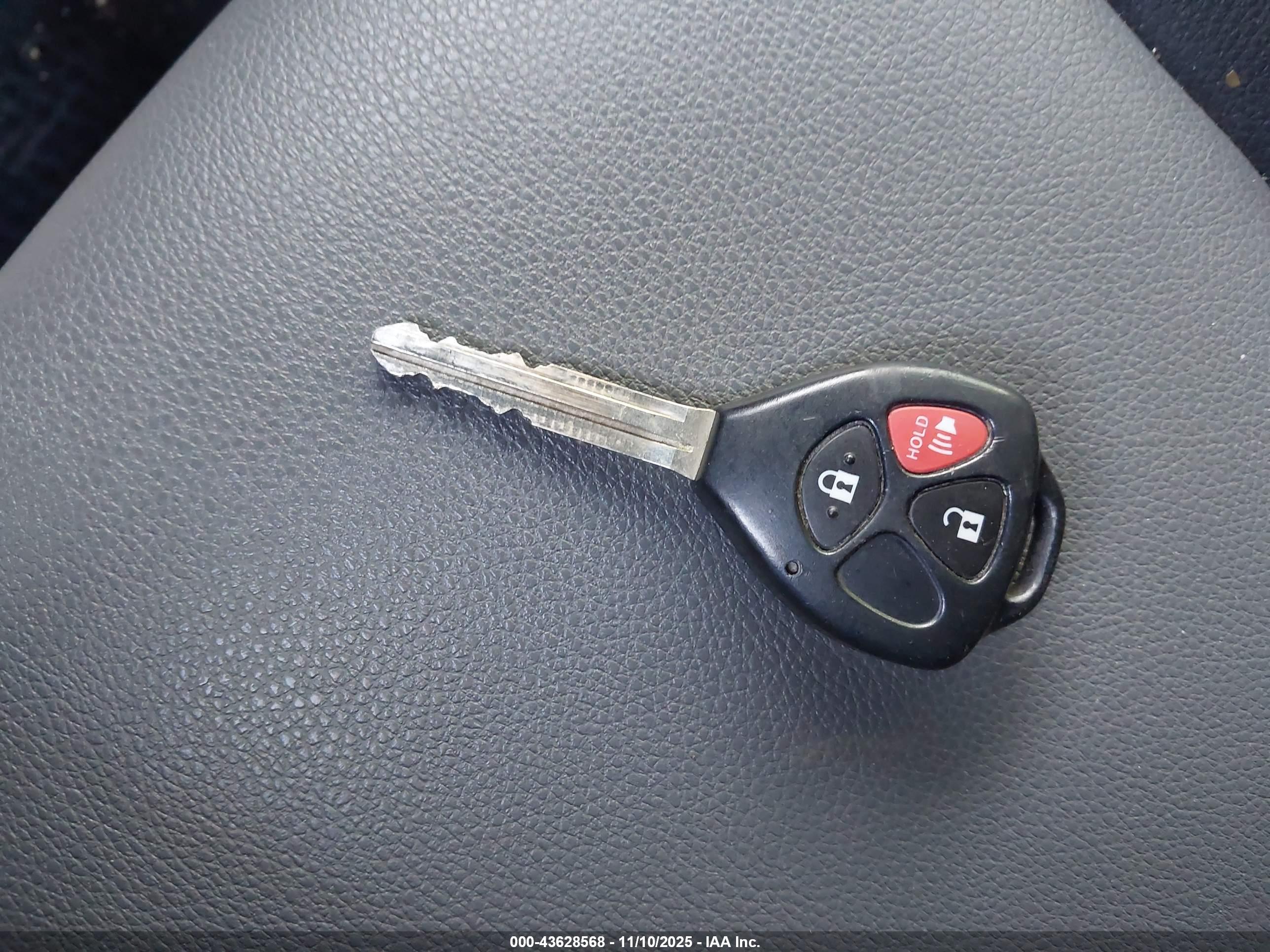 TOYOTA 4RUNNER image 11