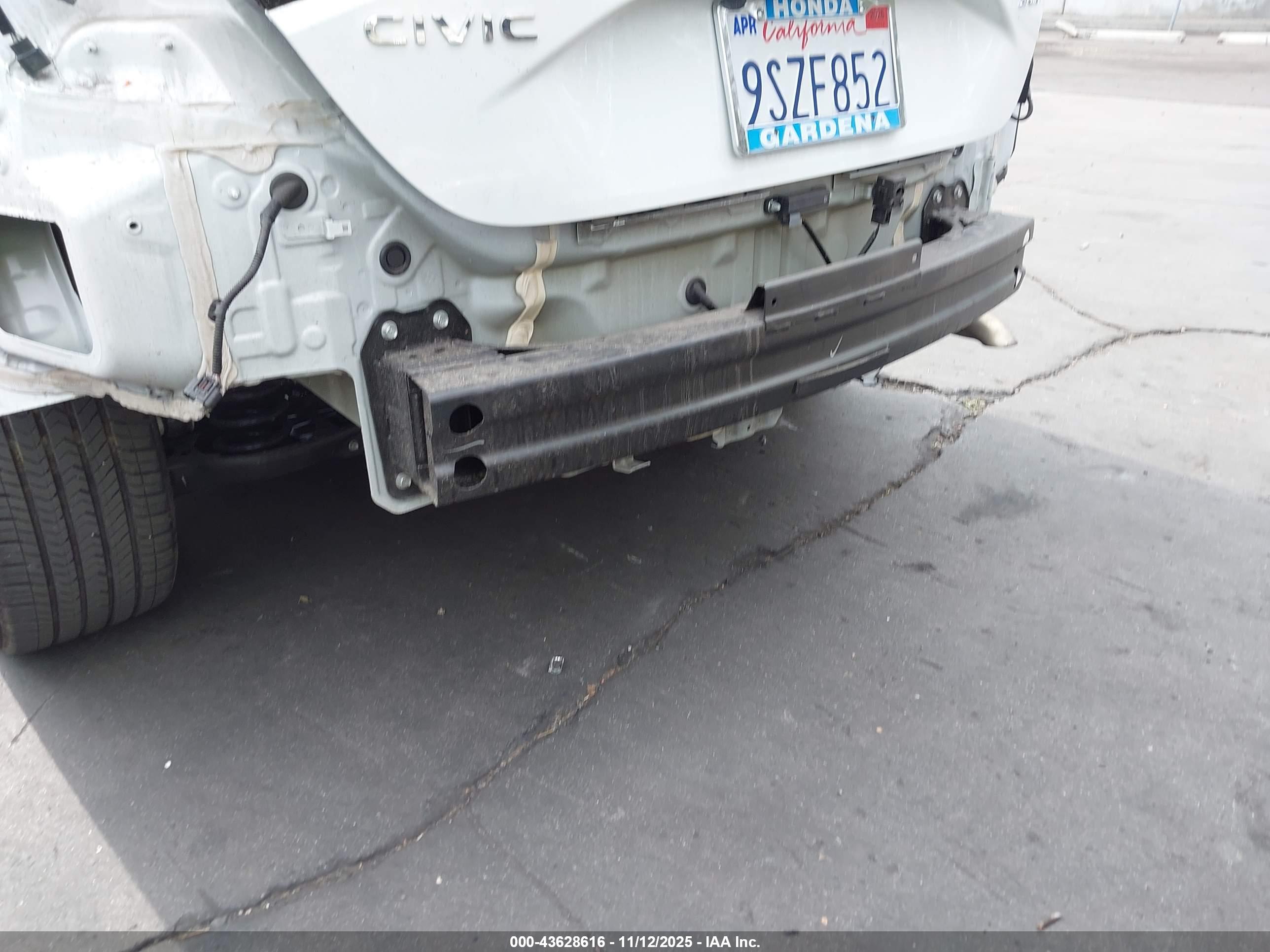 HONDA CIVIC image 6