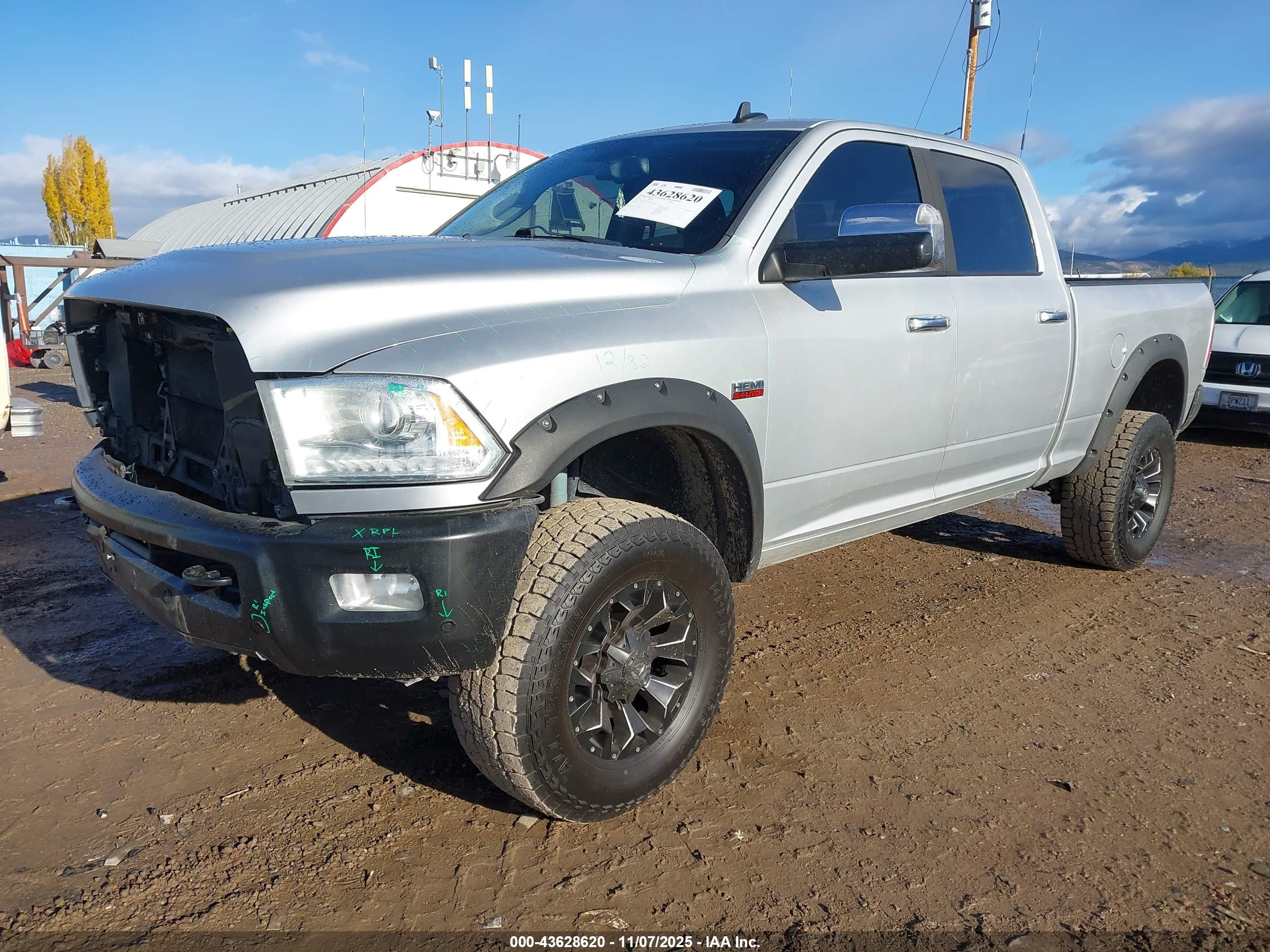 RAM 2500 image 2