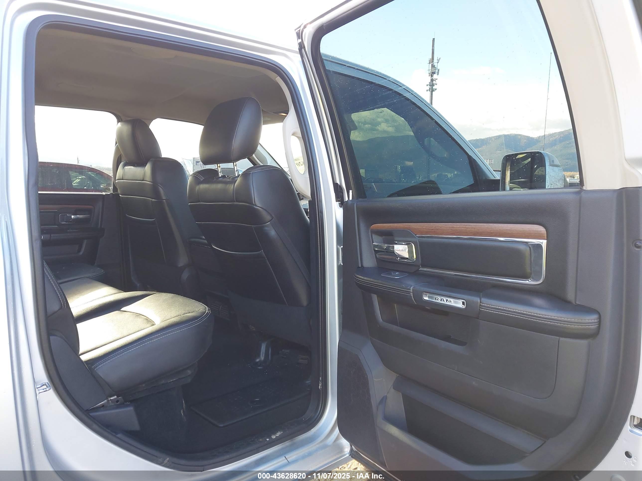 RAM 2500 image 8