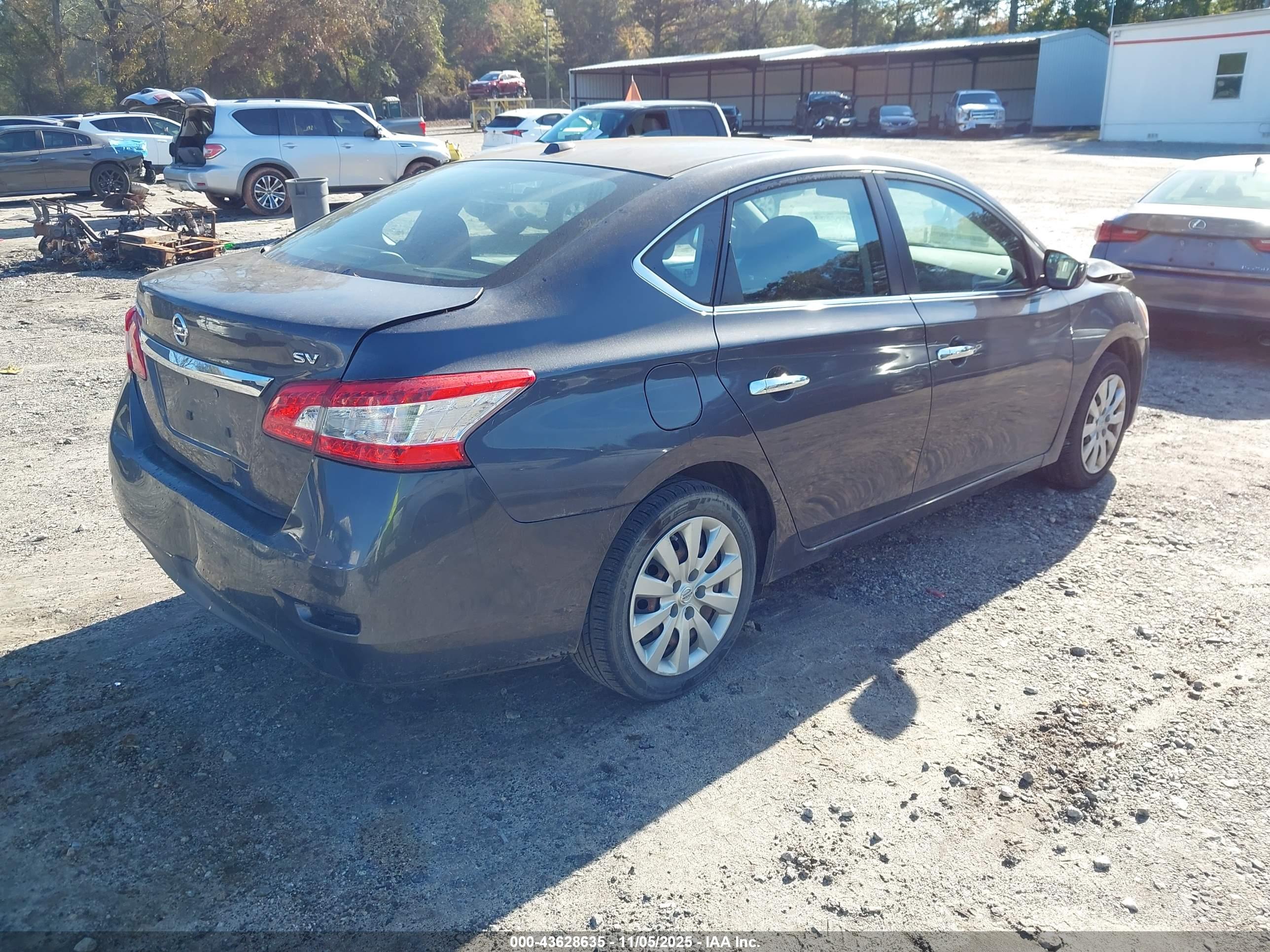 NISSAN SENTRA image 4