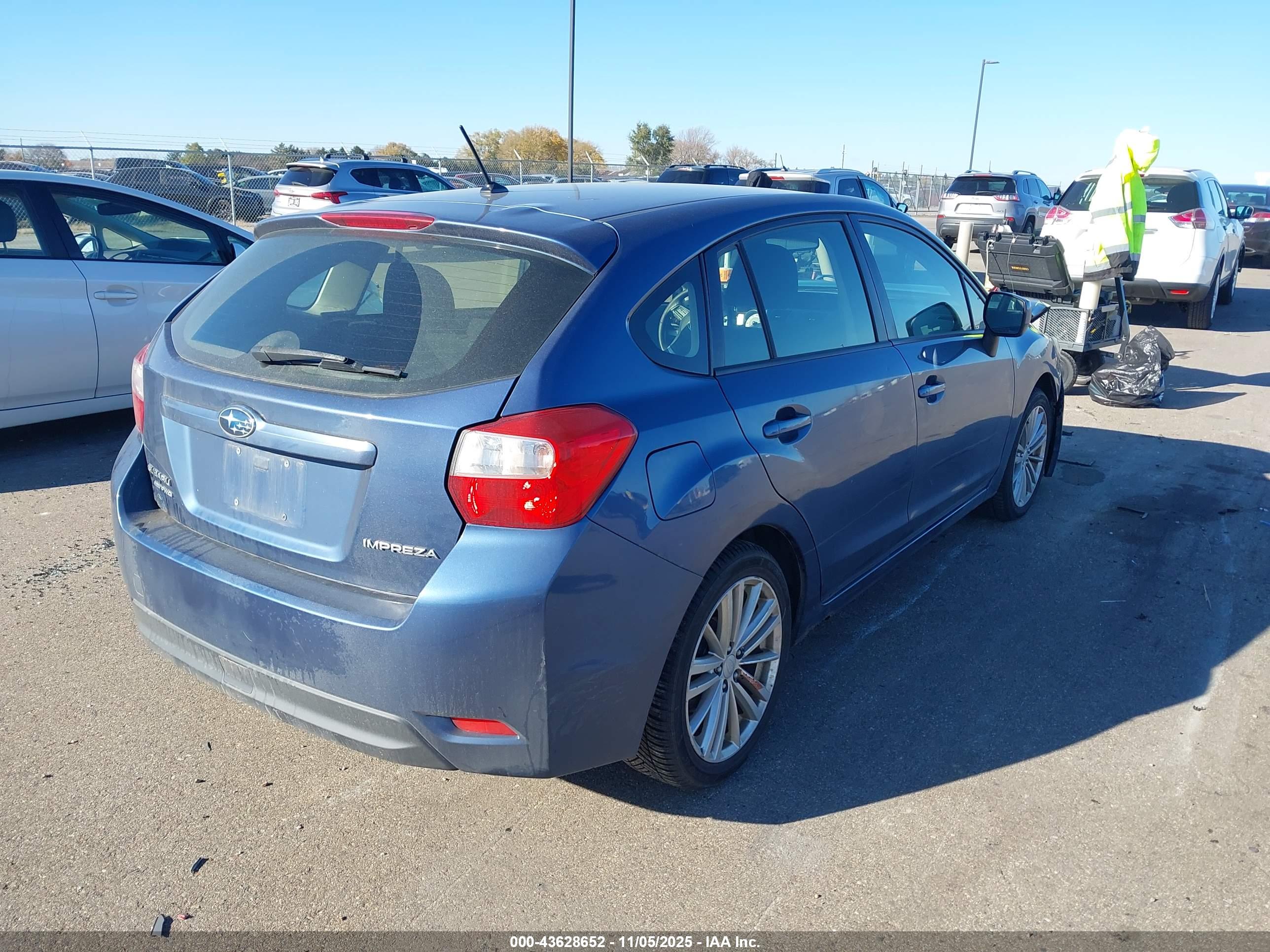 SUBARU IMPREZA image 4