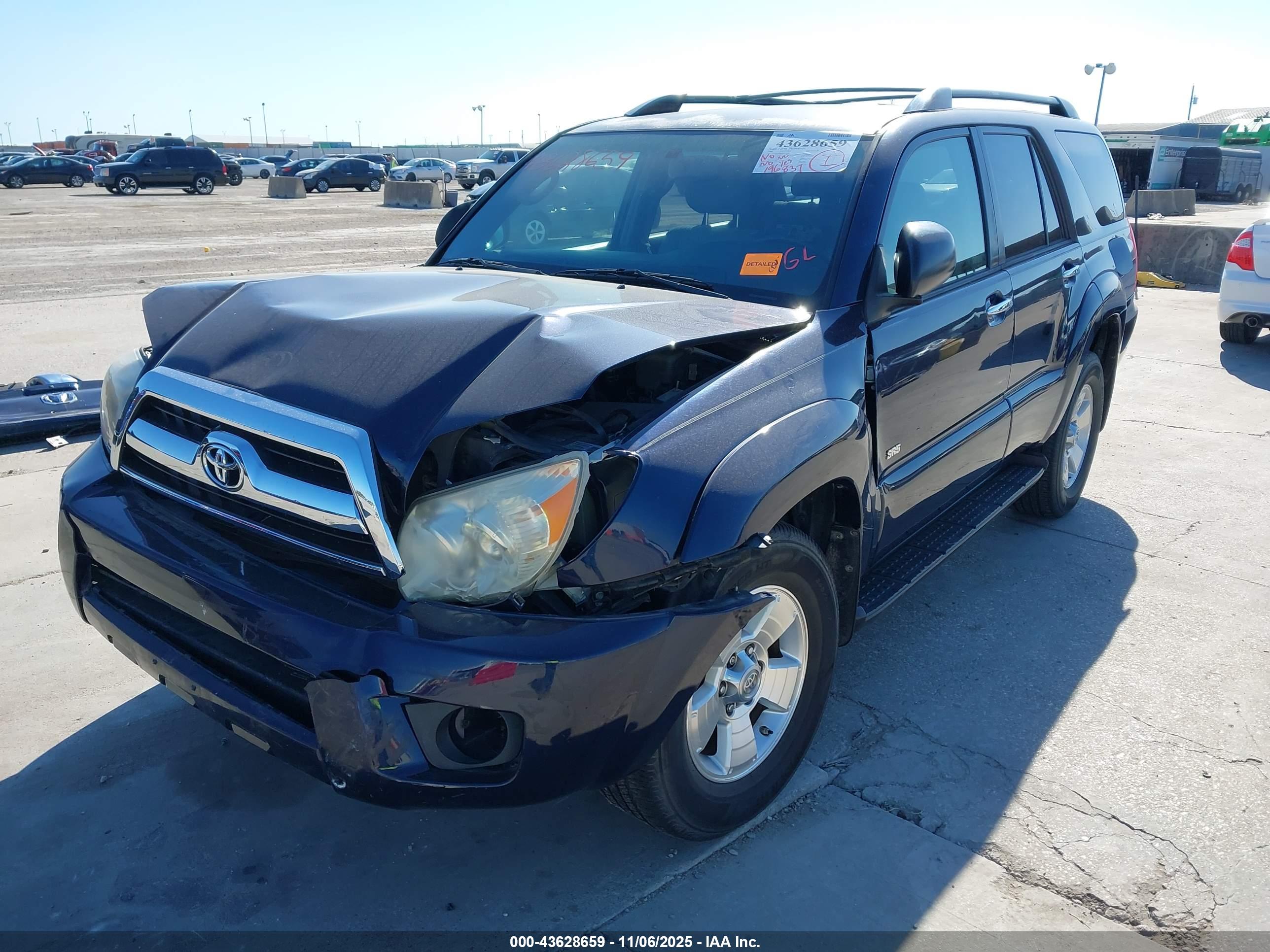 TOYOTA 4RUNNER image 2