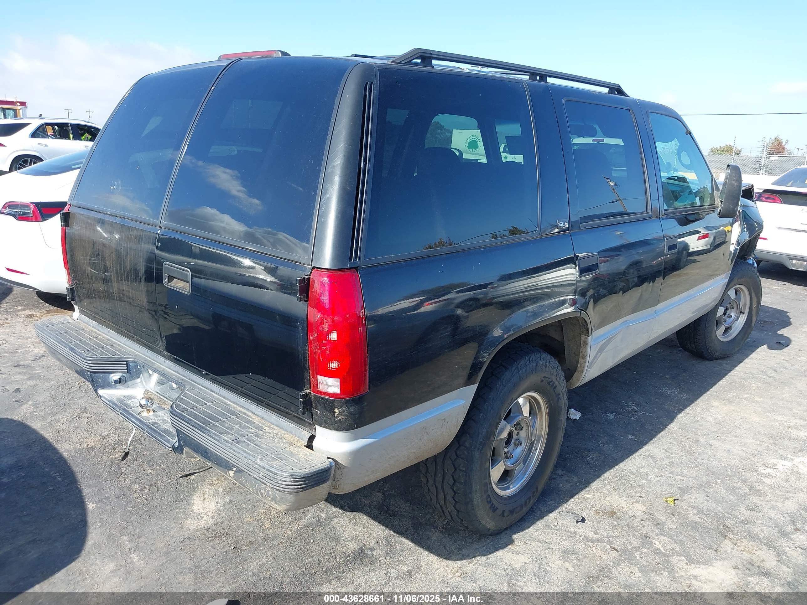 GMC YUKON image 4