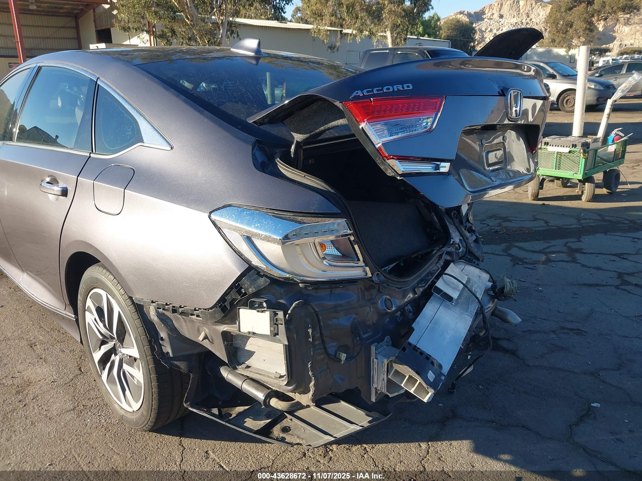 HONDA ACCORD image 6
