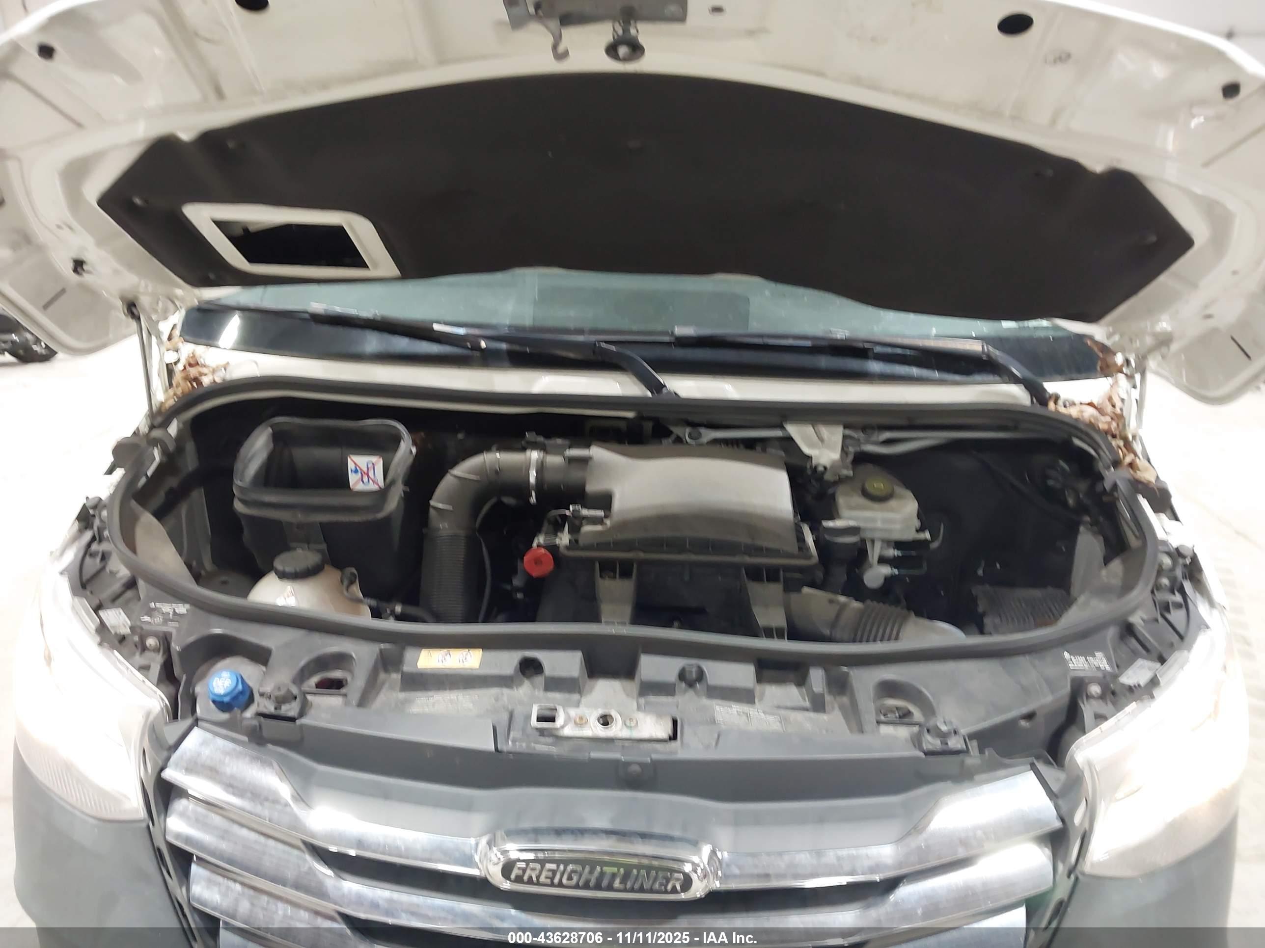 MERCEDES-BENZ SPRINTER image 10