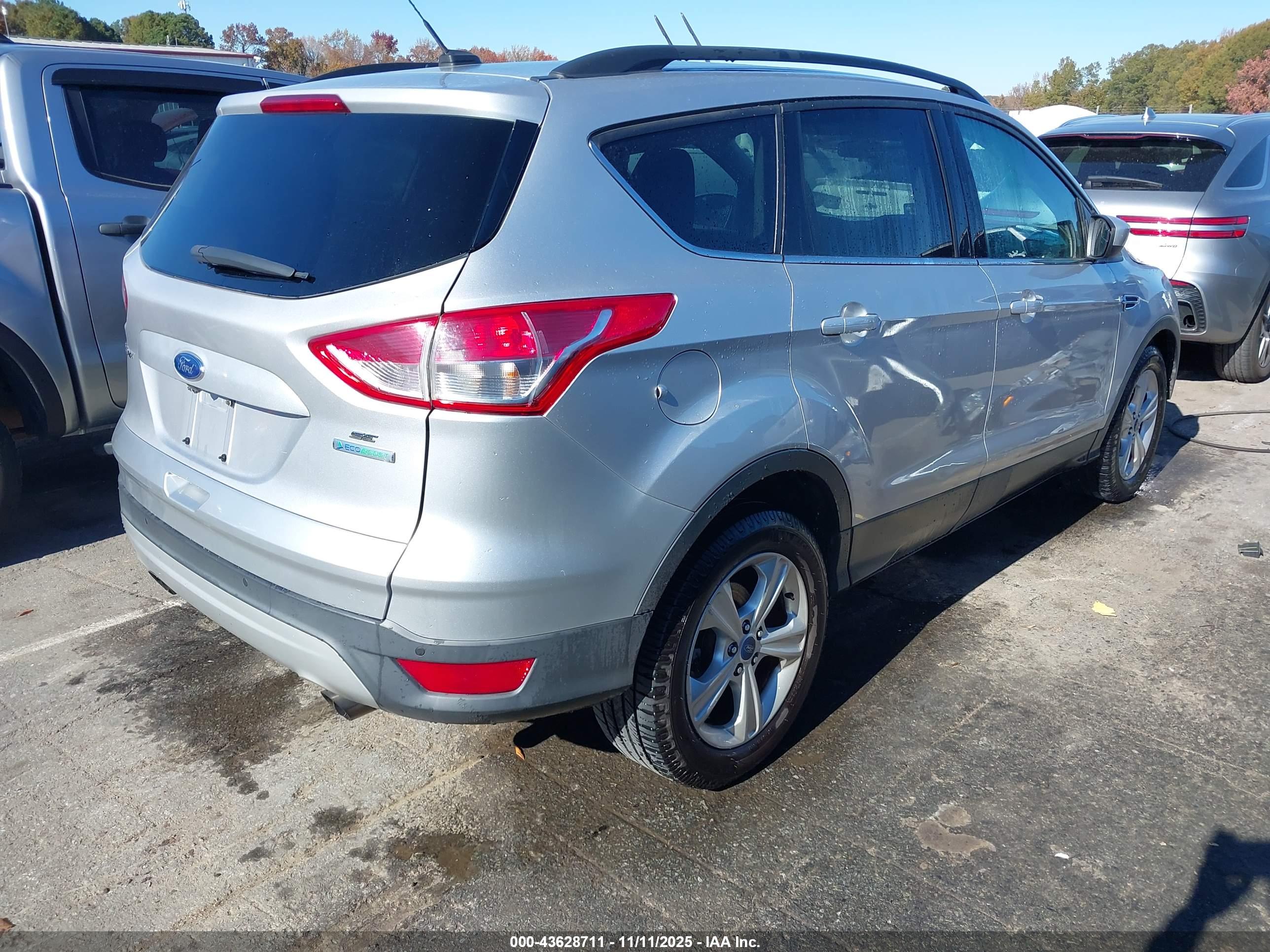 FORD ESCAPE image 4