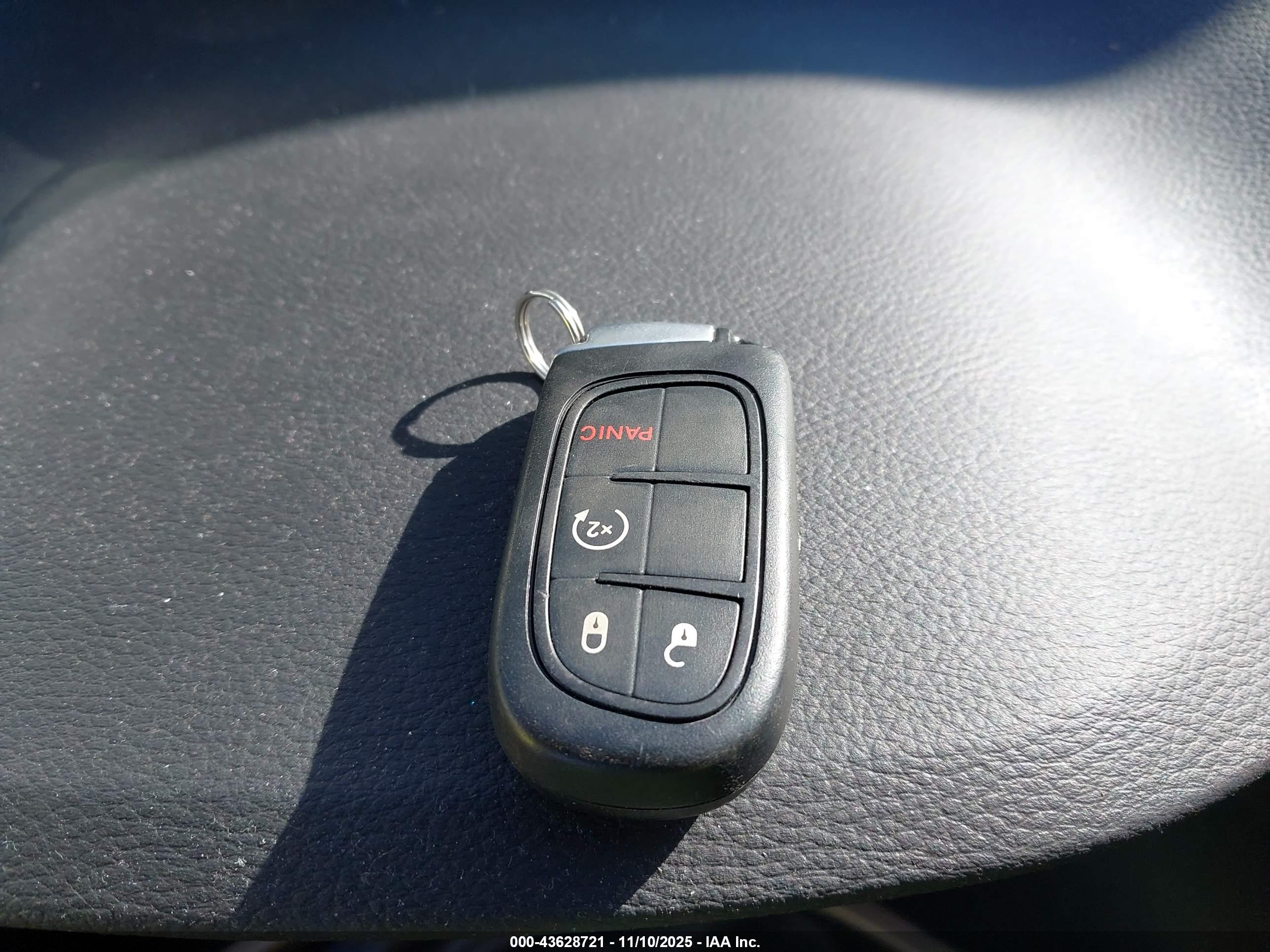 JEEP CHEROKEE image 11