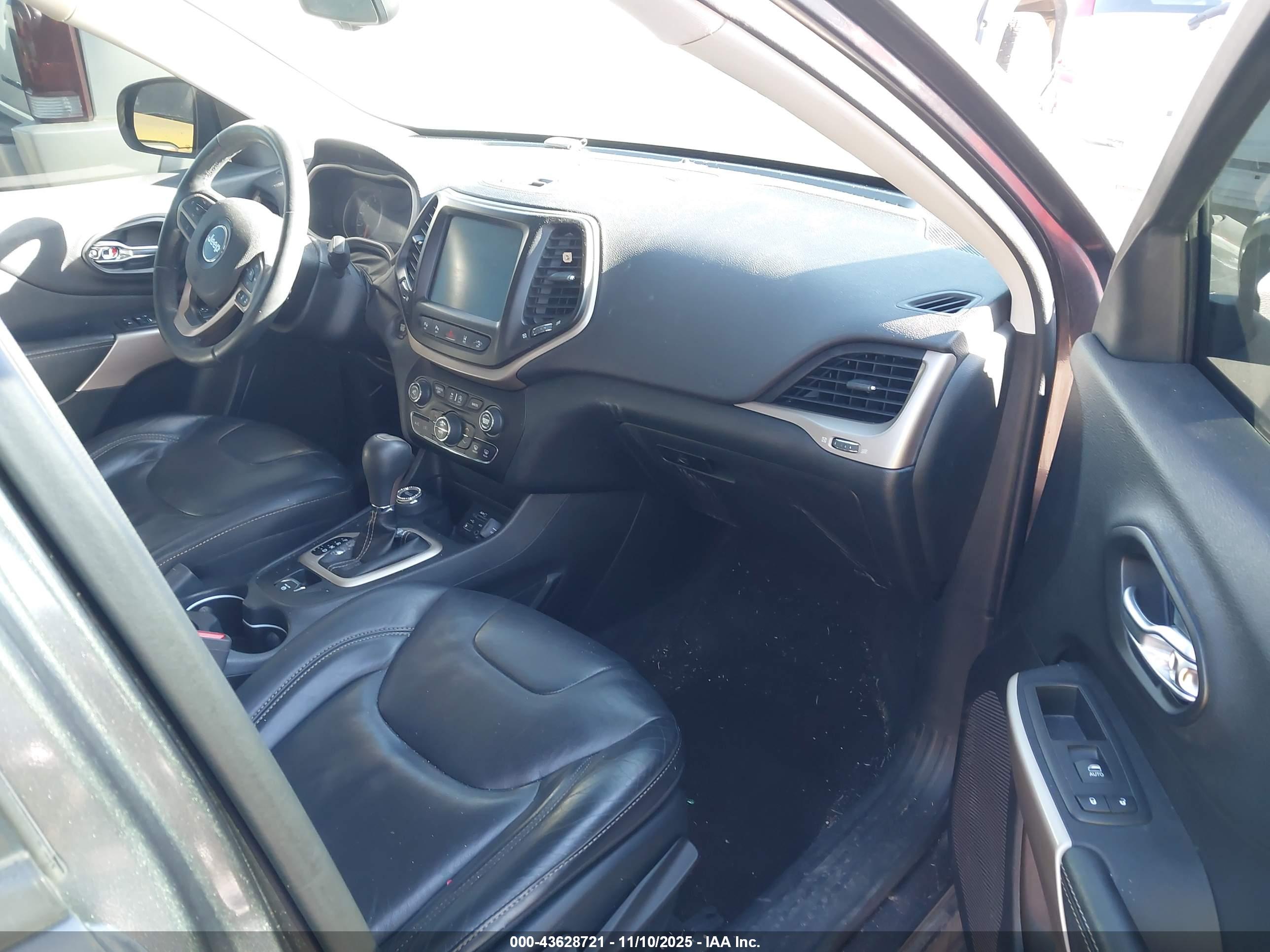 JEEP CHEROKEE image 5