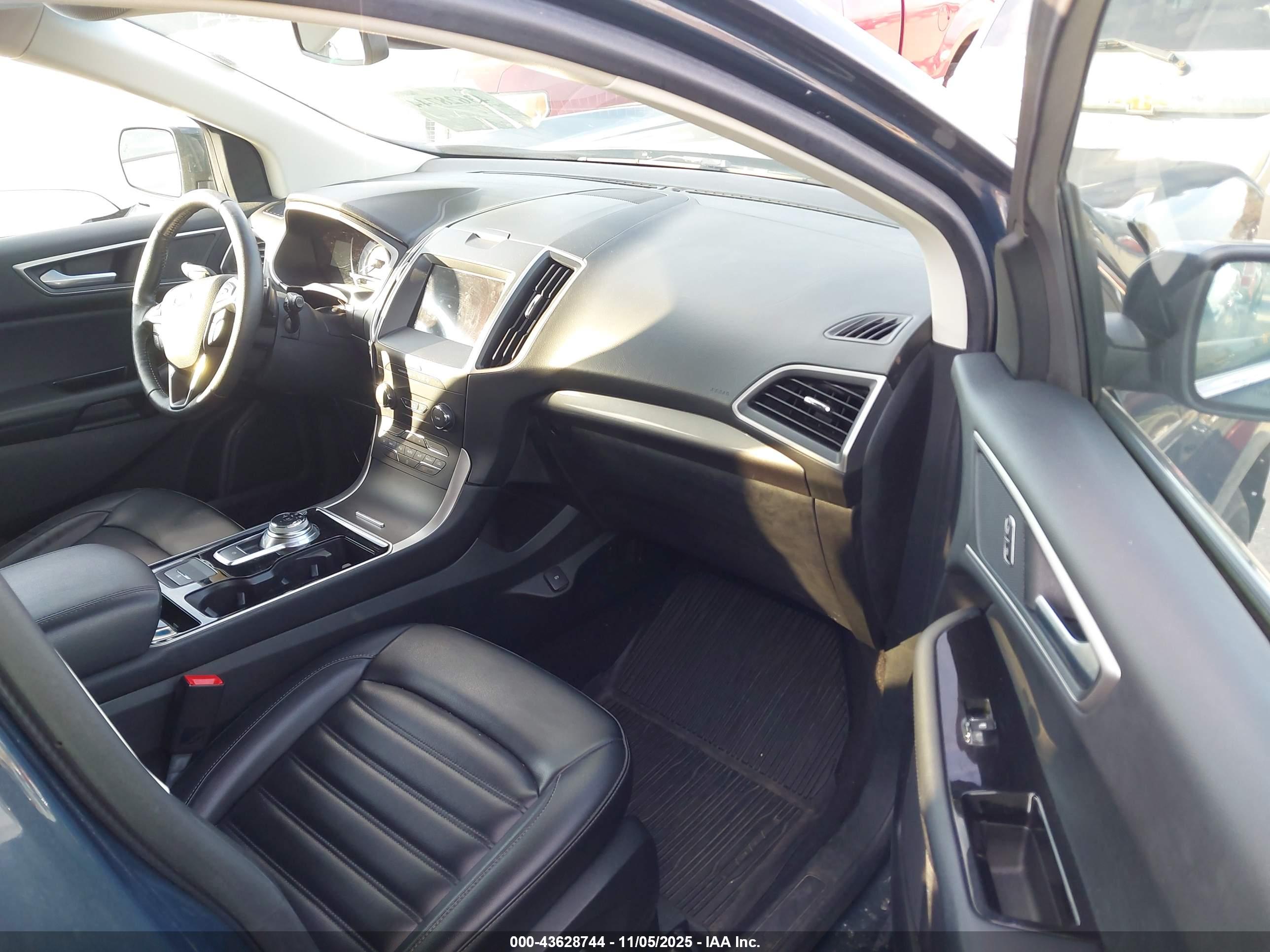 FORD EDGE image 5