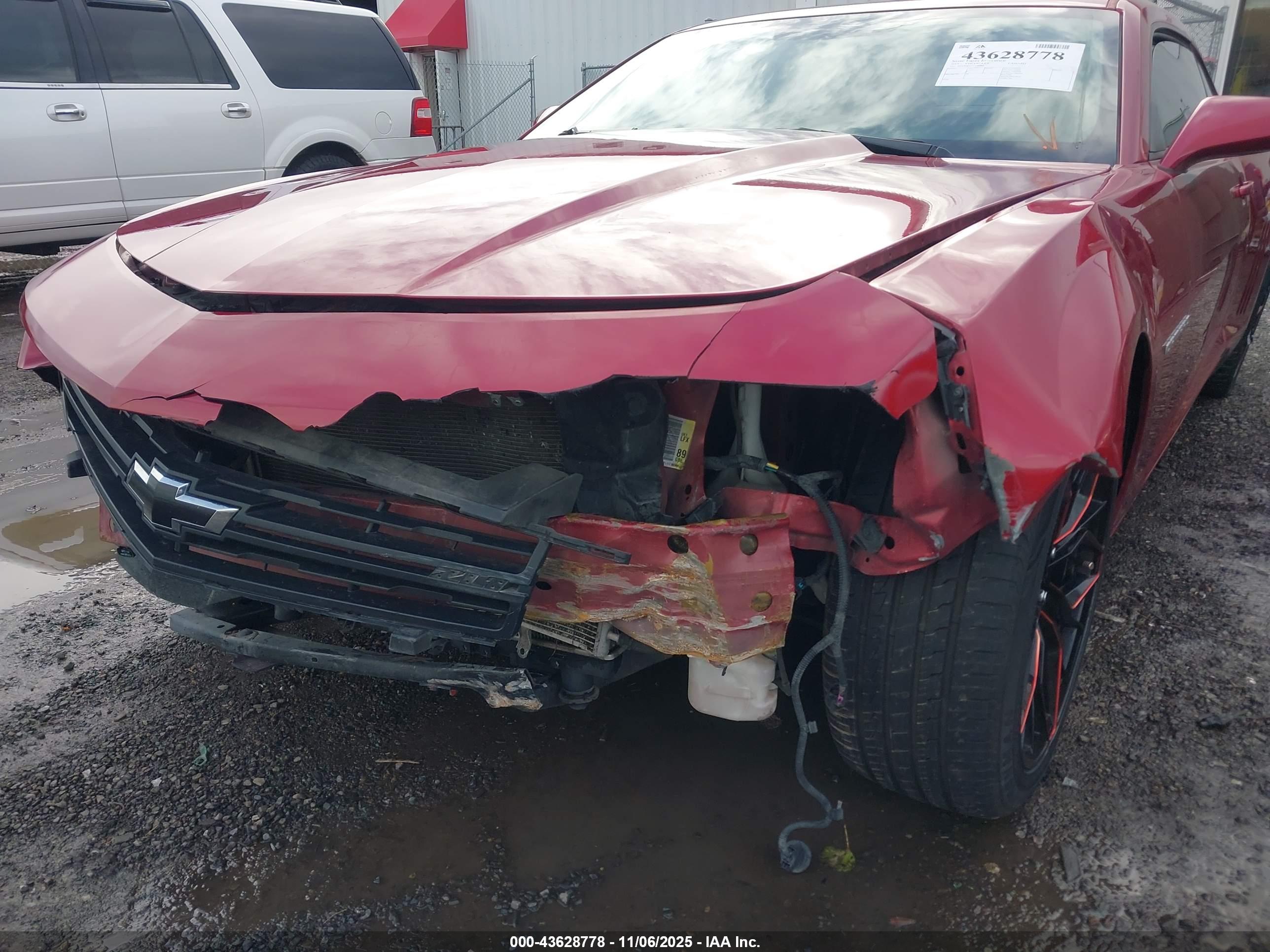 CHEVROLET CAMARO image 6