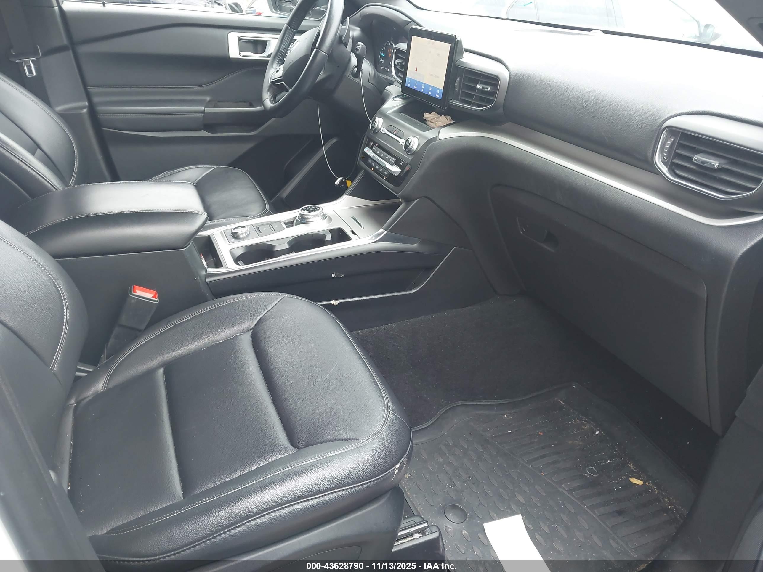 FORD EXPLORER image 5
