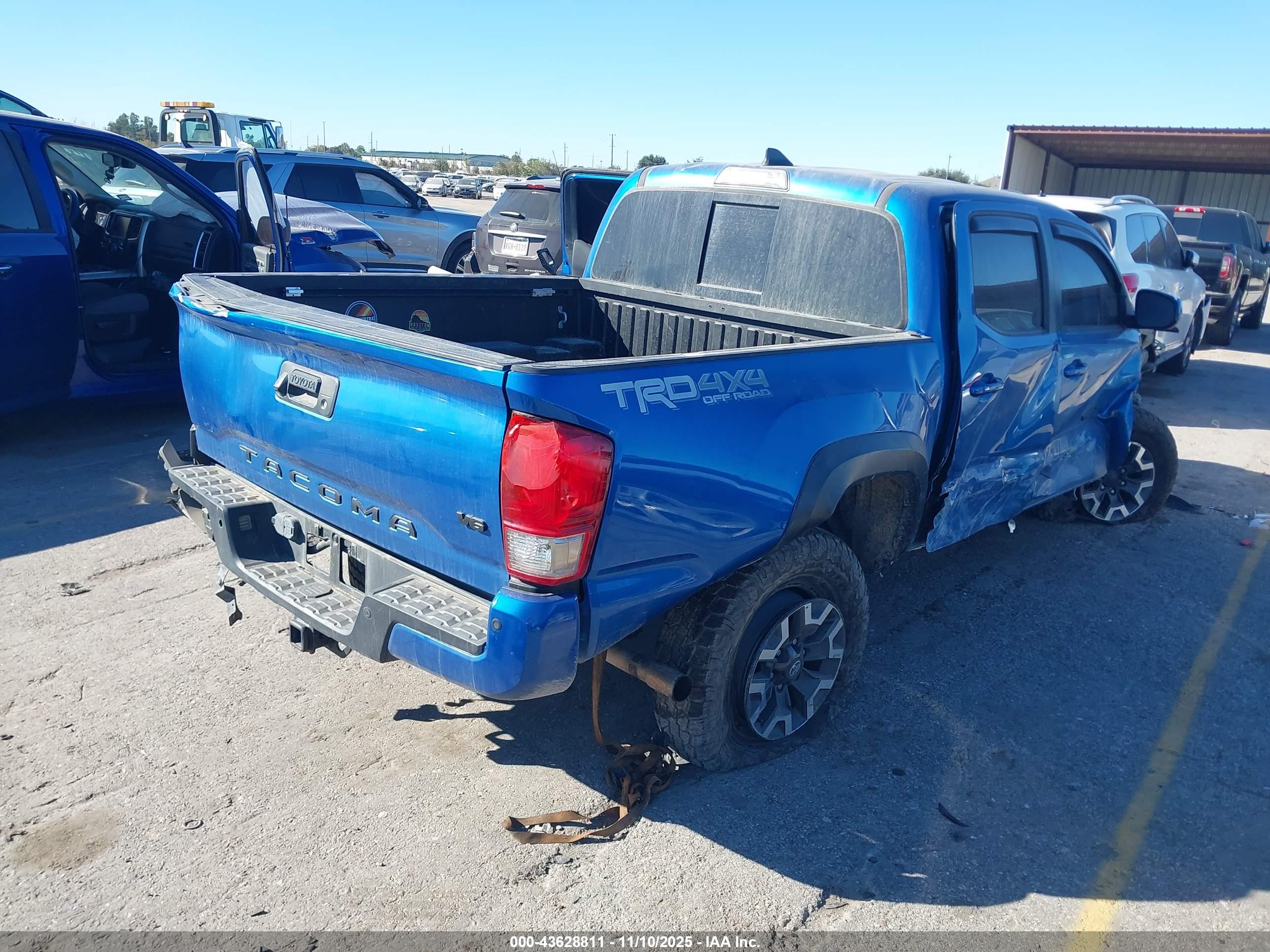 TOYOTA TACOMA image 4