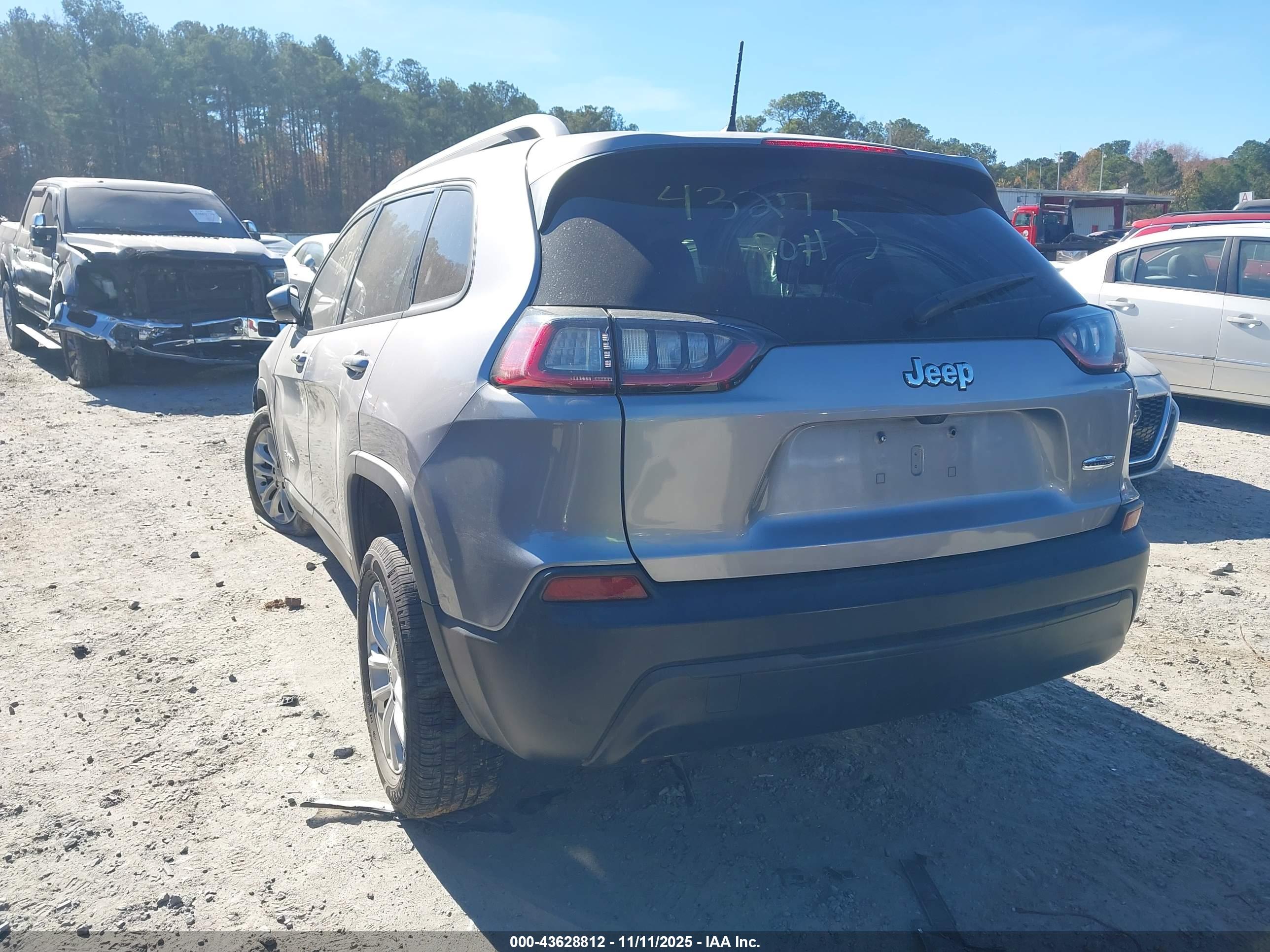 JEEP CHEROKEE image 3