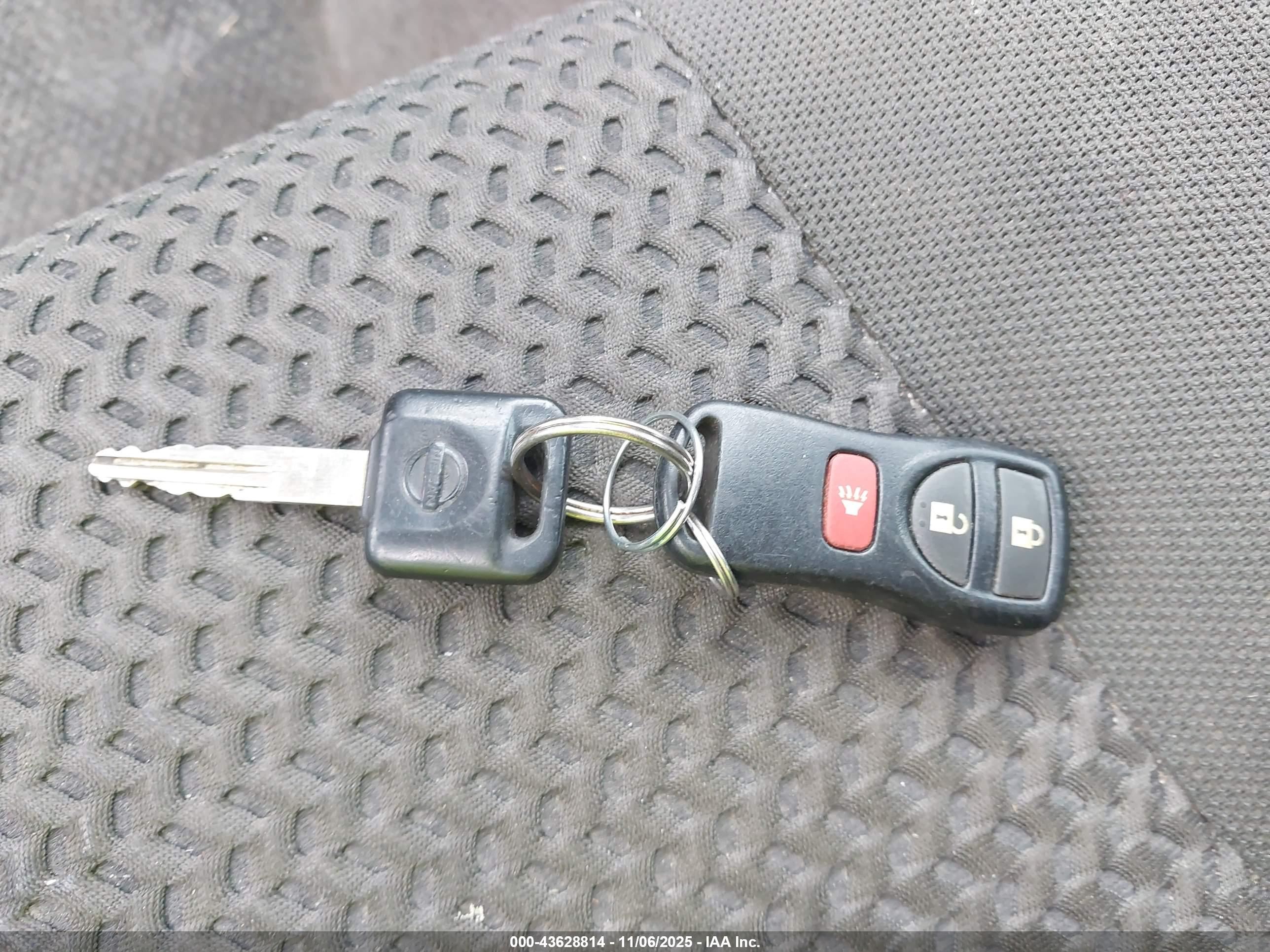 NISSAN FRONTIER image 11