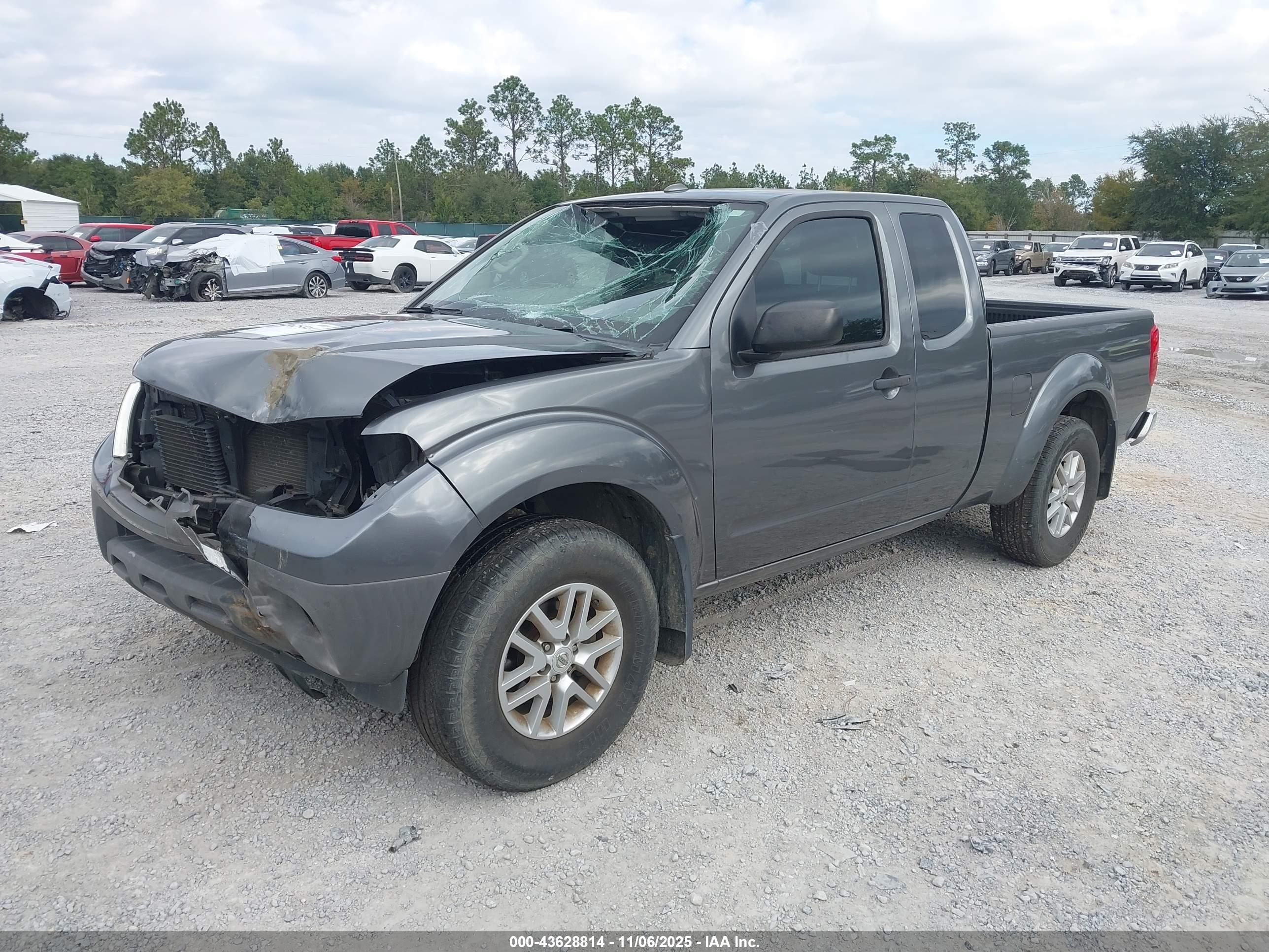 NISSAN FRONTIER image 2