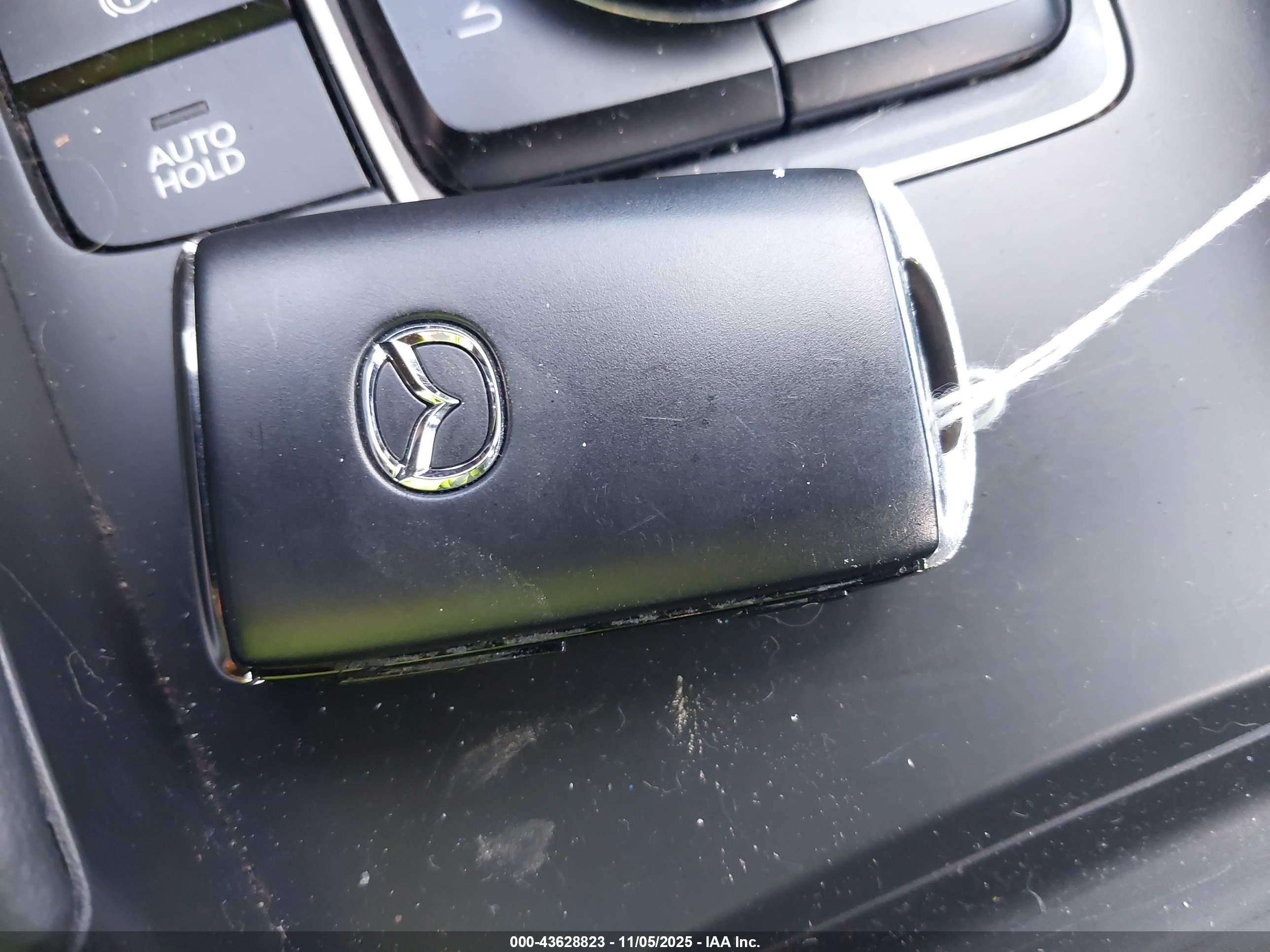 MAZDA MAZDA3 image 11