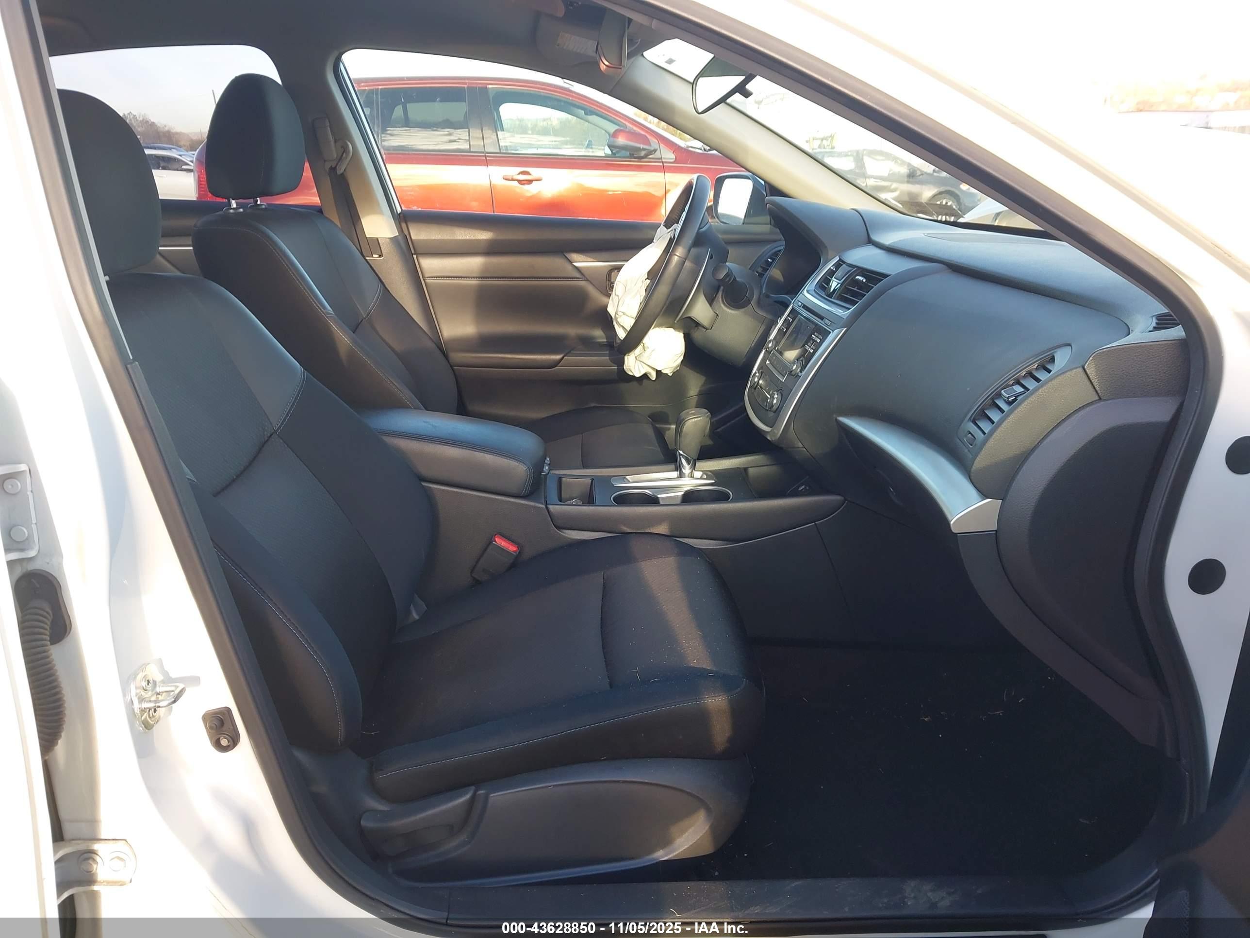 NISSAN ALTIMA image 5