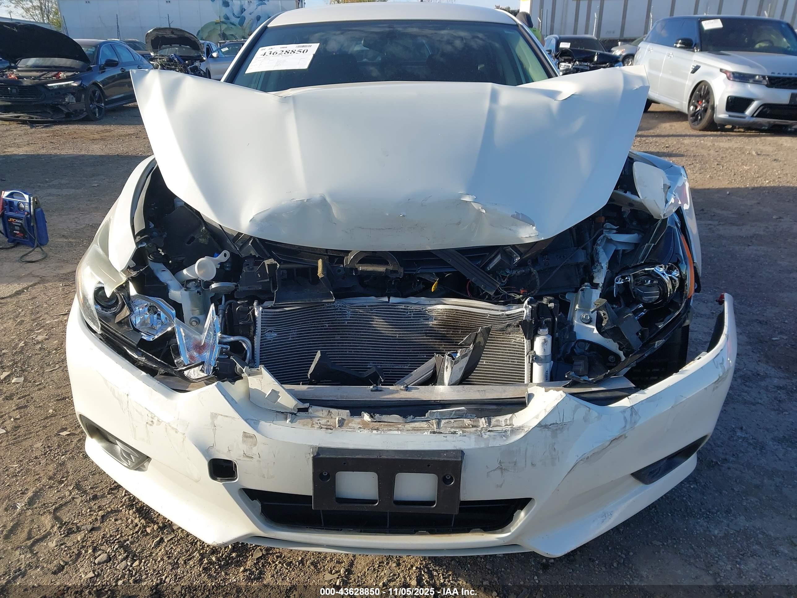 NISSAN ALTIMA image 6