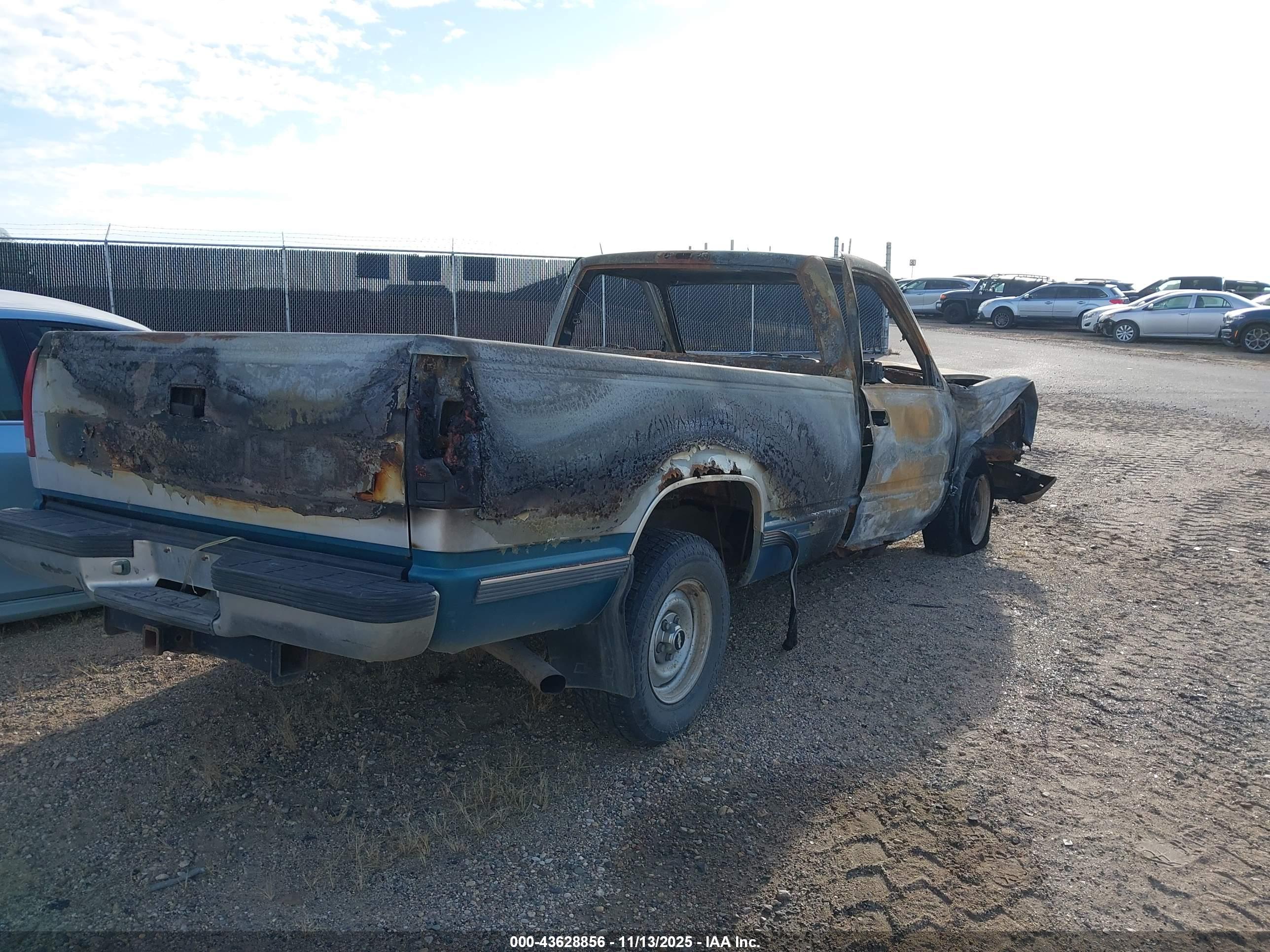 CHEVROLET C1500 image 4