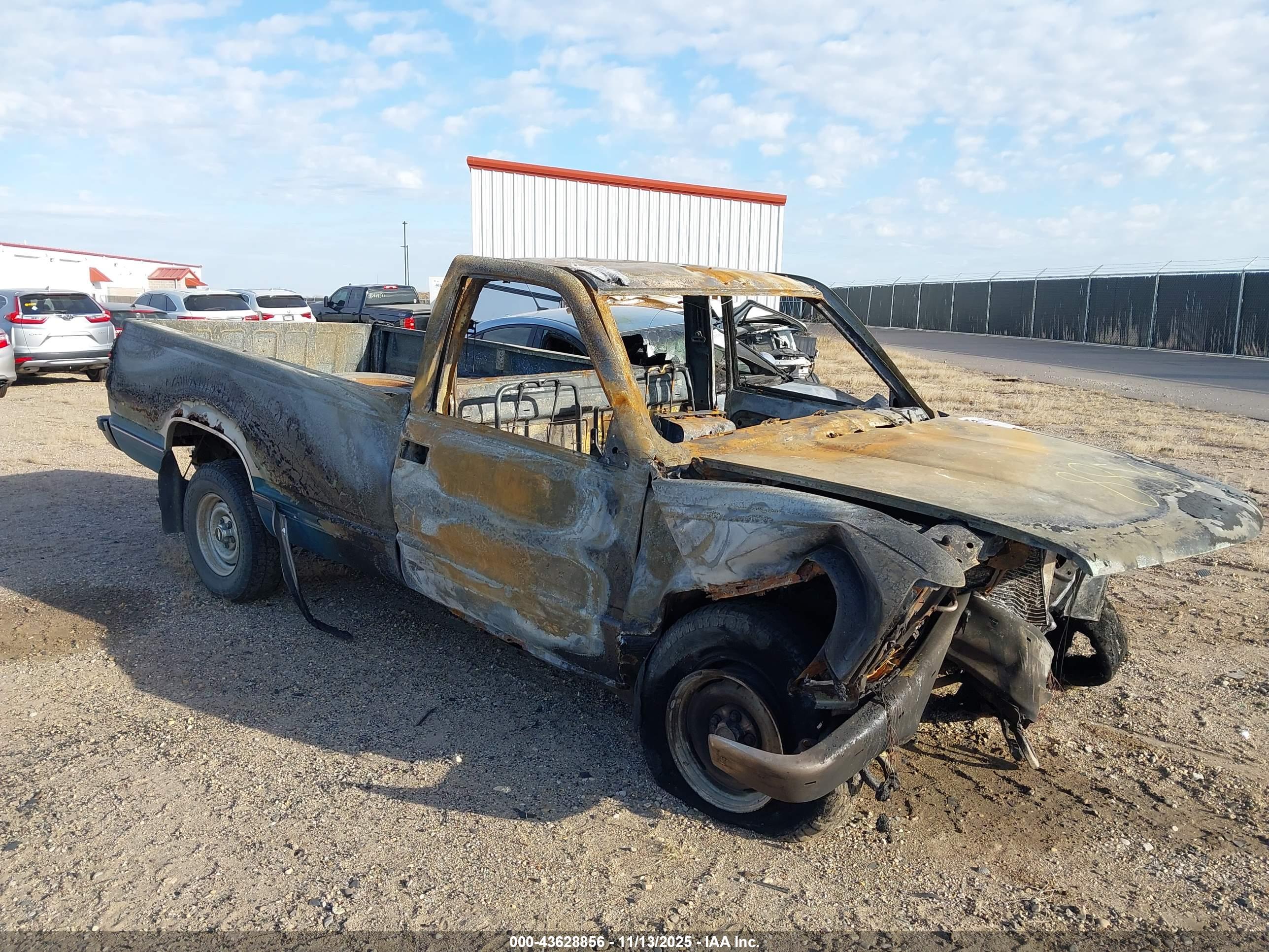 CHEVROLET C1500 image 6