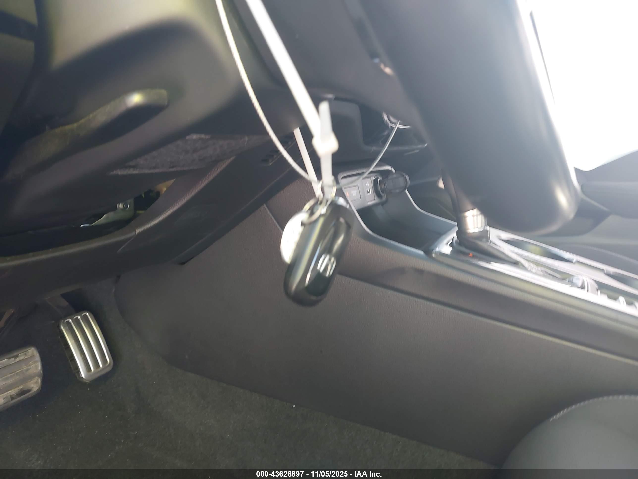 HONDA CIVIC image 11