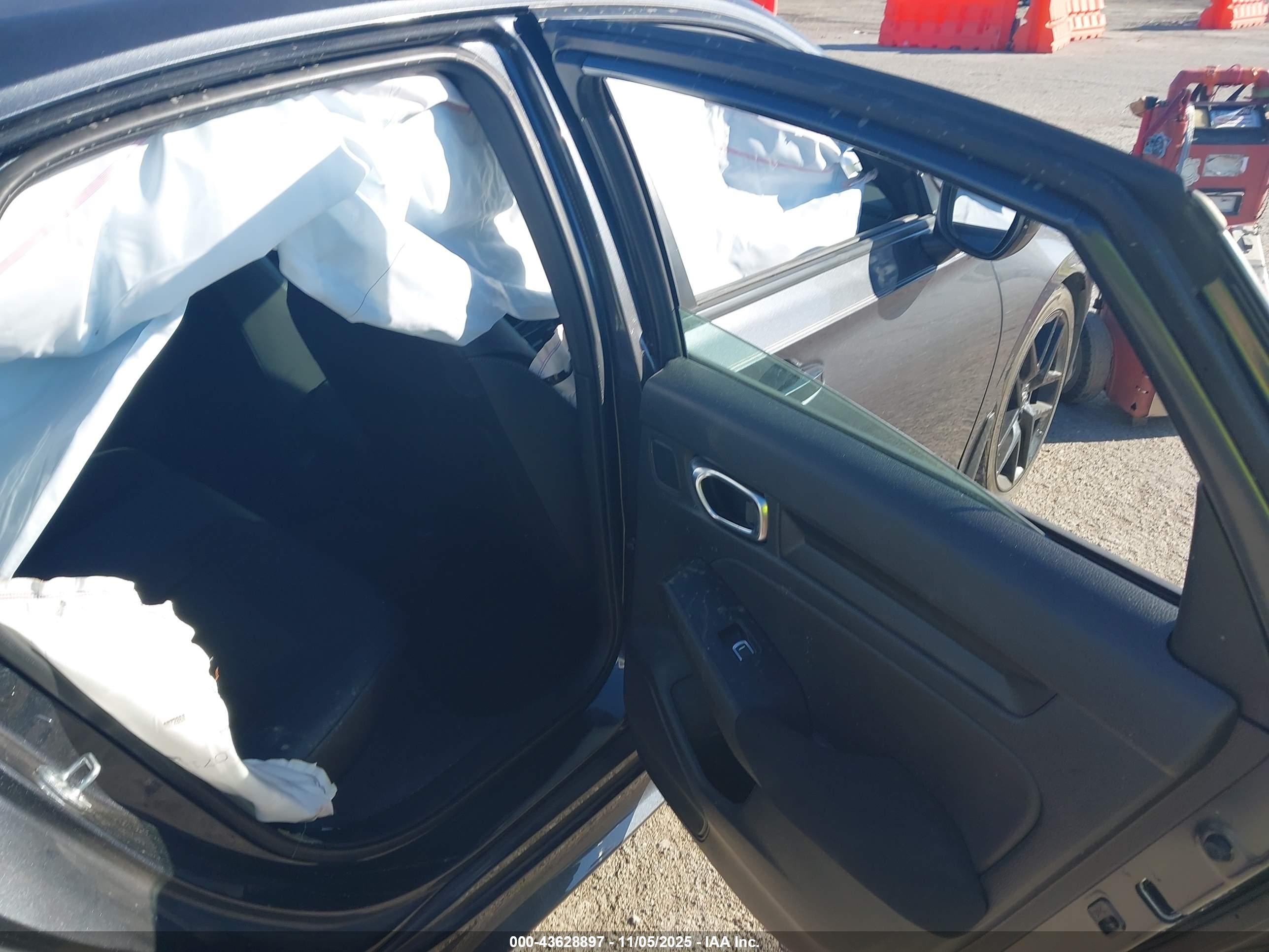 HONDA CIVIC image 8