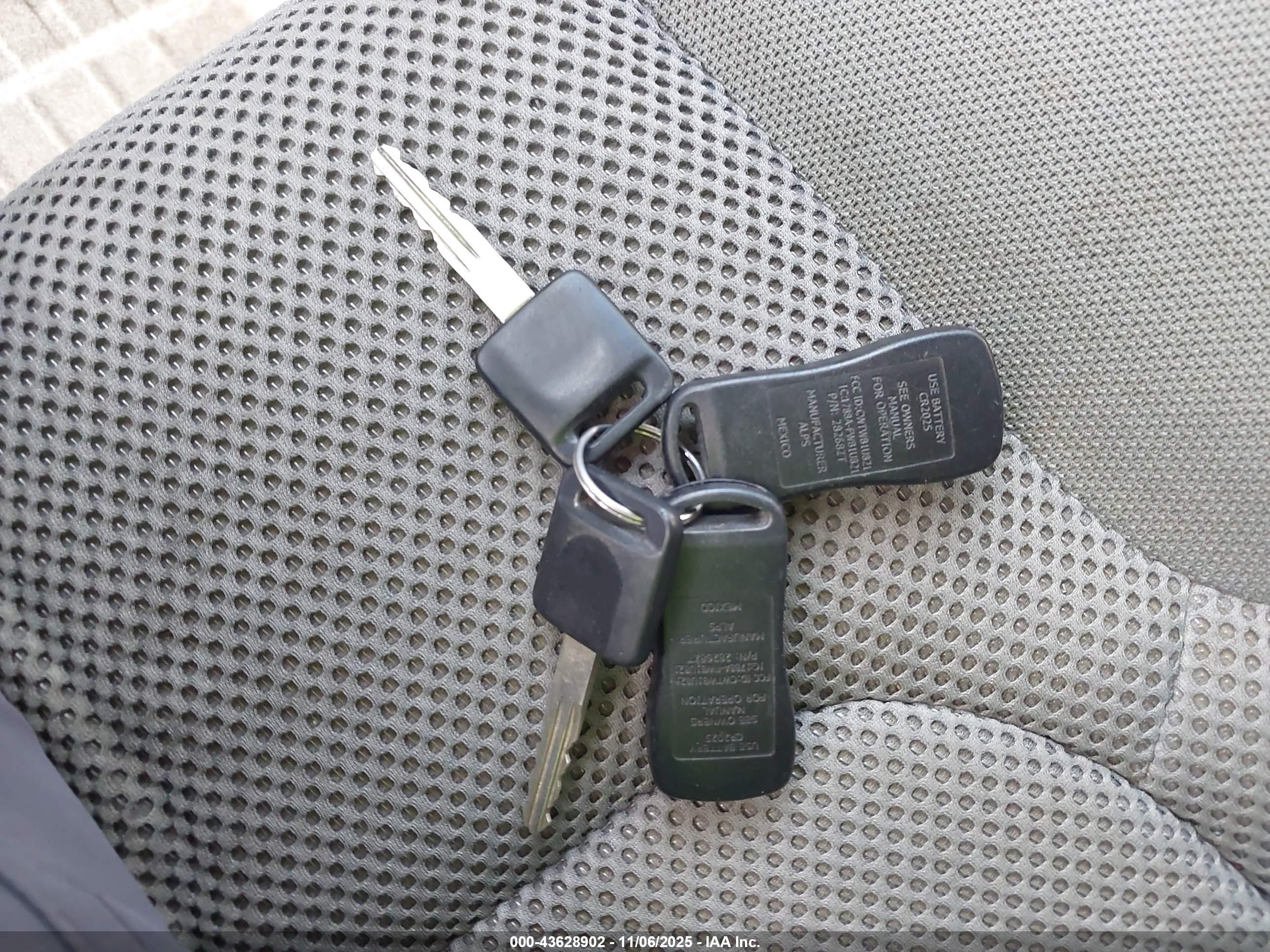 NISSAN FRONTIER image 11