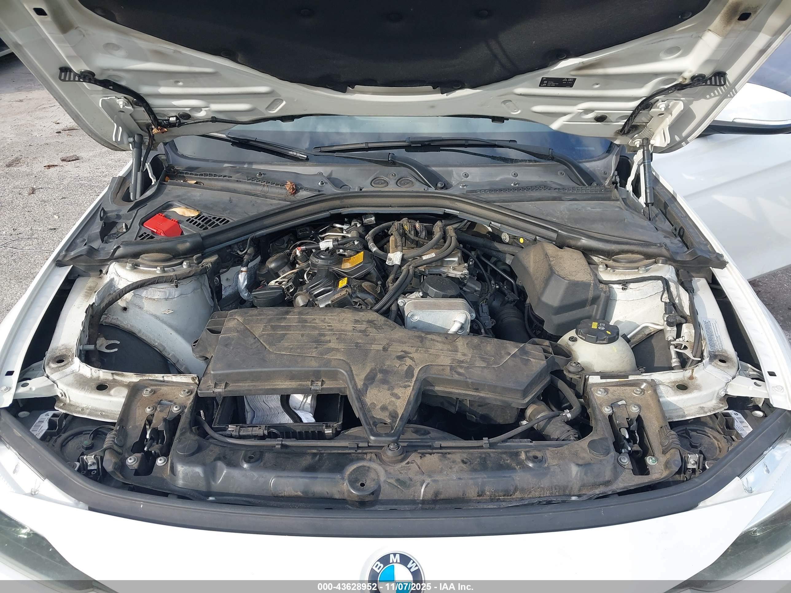 BMW 328I image 10