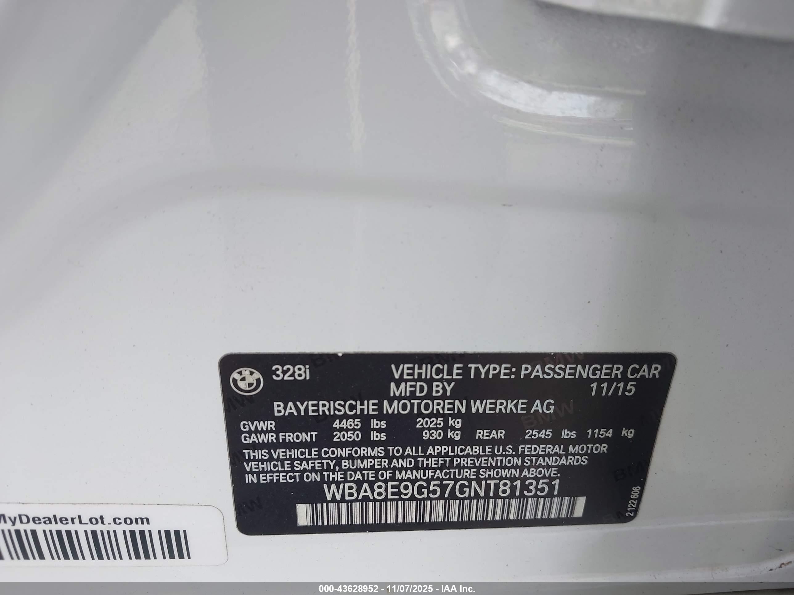 BMW 328I image 9